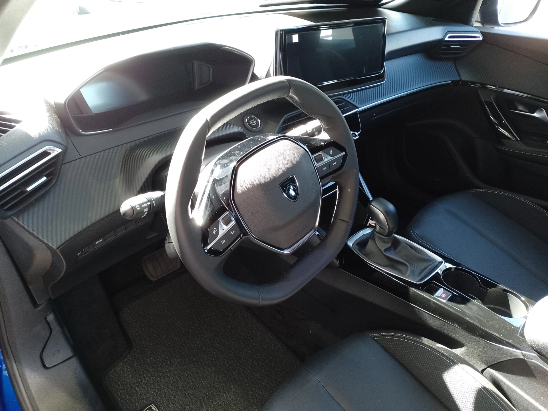 PEUGEOT-2008-1.0 TURBO 200 FLEX ALLURE CVT