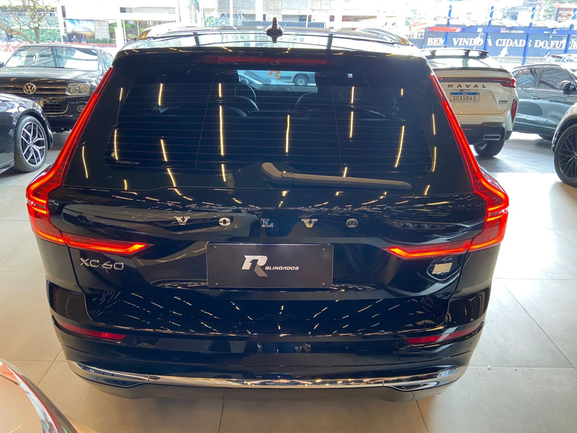 volvo XC60 2.0 T8 RECHARGE PLUS AWD GEARTRONIC 2023