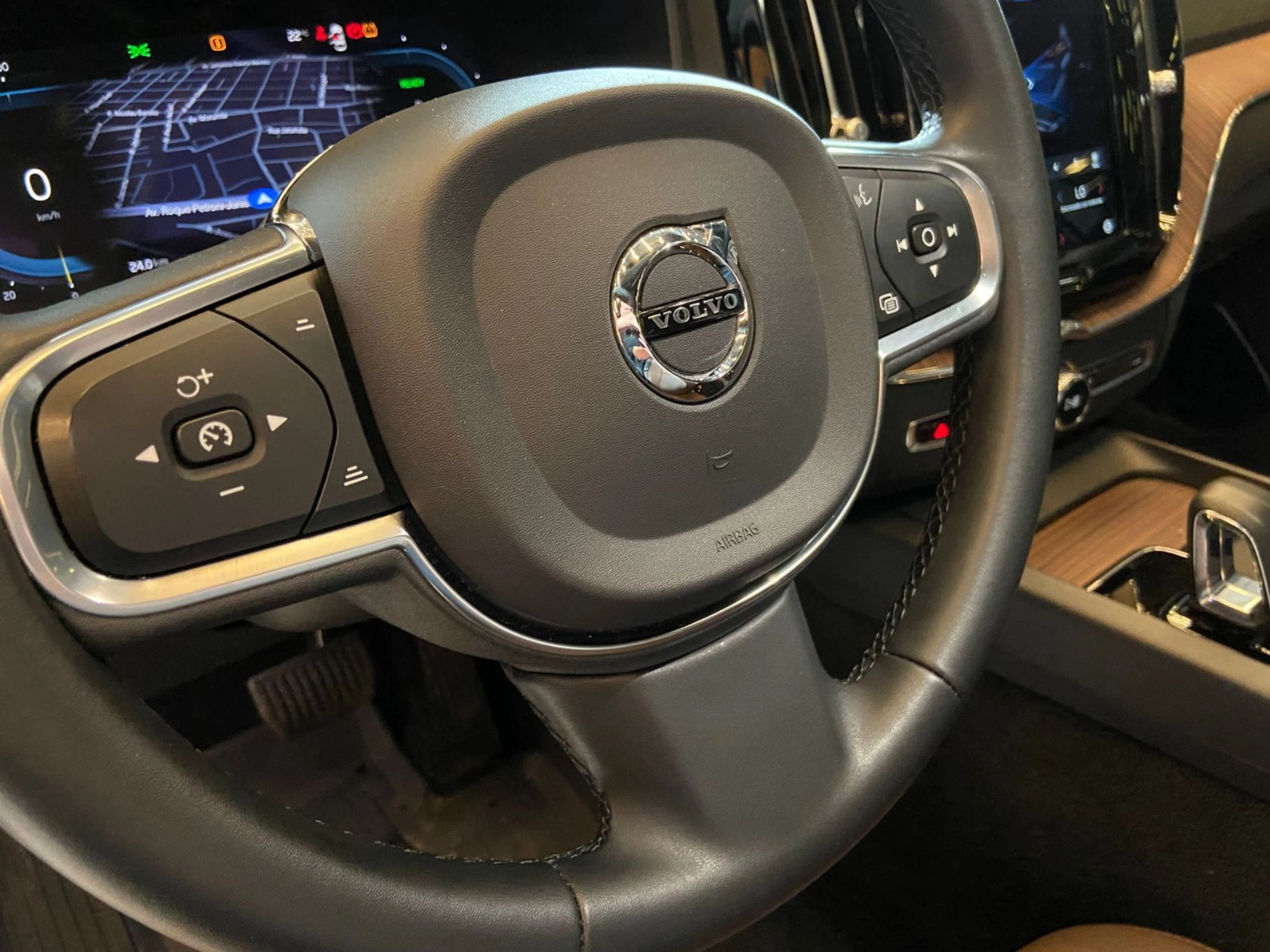 volvo XC60 2.0 T8 RECHARGE PLUS AWD GEARTRONIC 2023