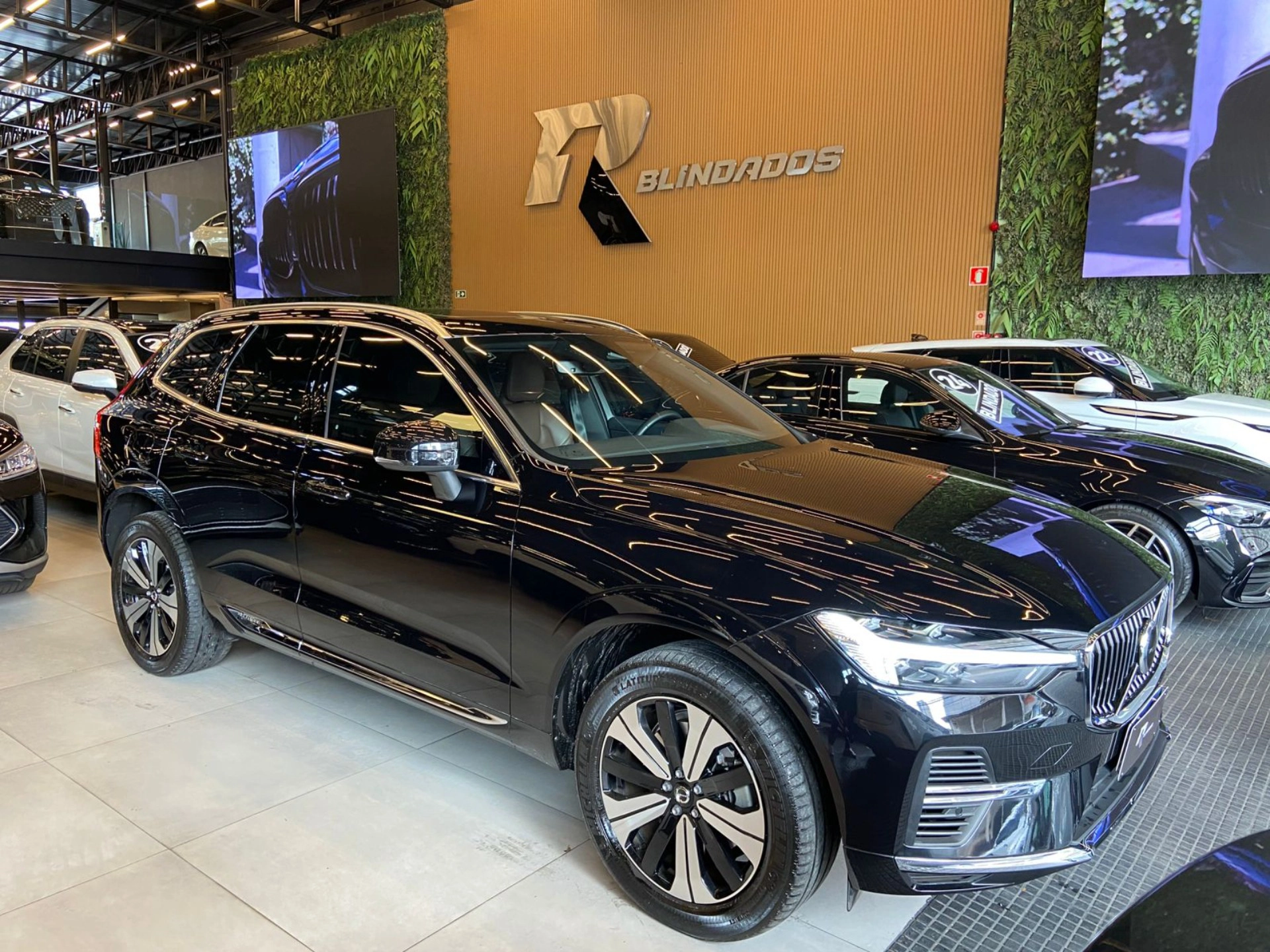 volvo XC60 2.0 T8 RECHARGE PLUS AWD GEARTRONIC 2023