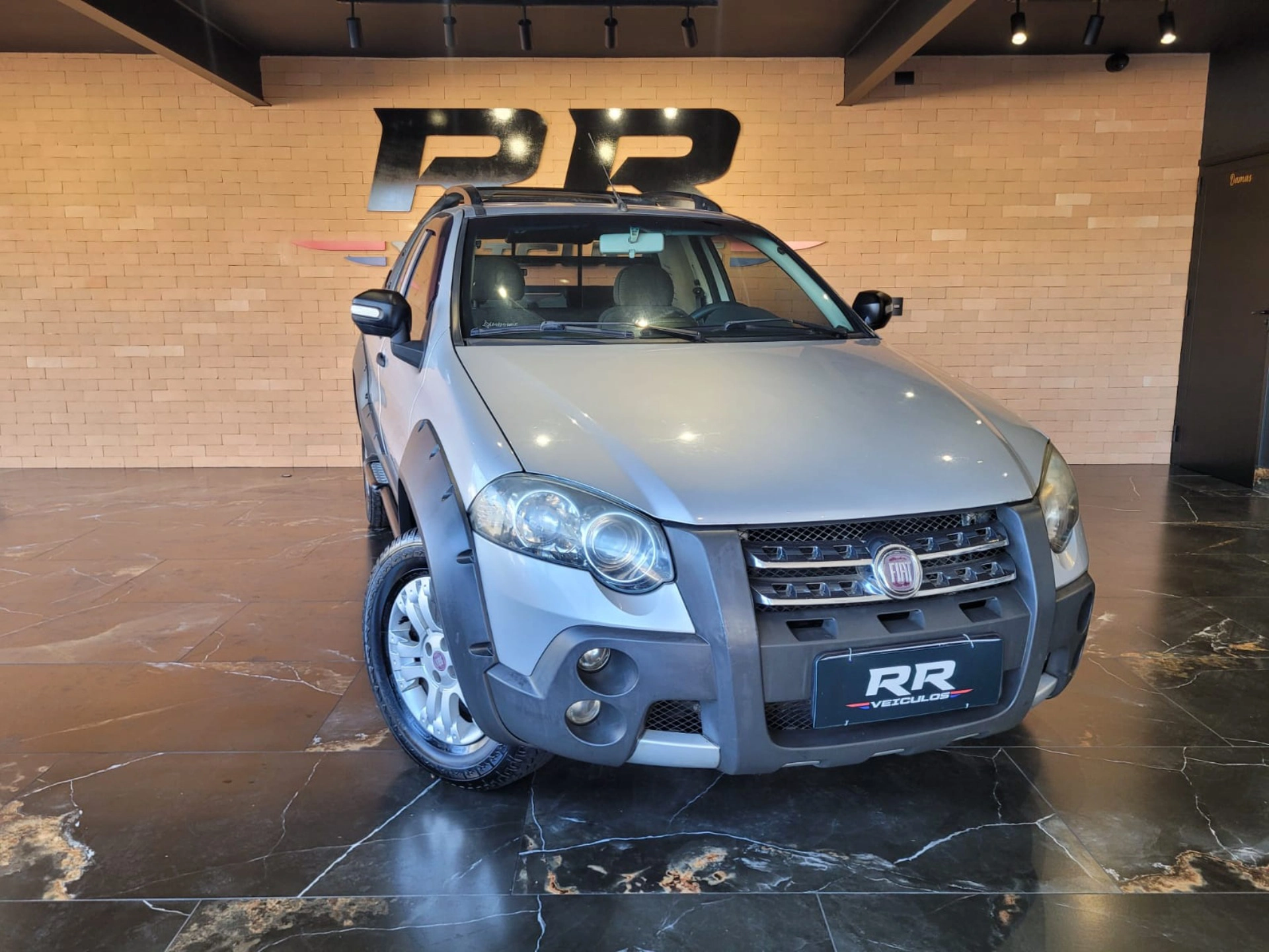 FIAT STRADA 1.8 MPI ADVENTURE LOCKER CE 16V FLEX 2P MANUAL