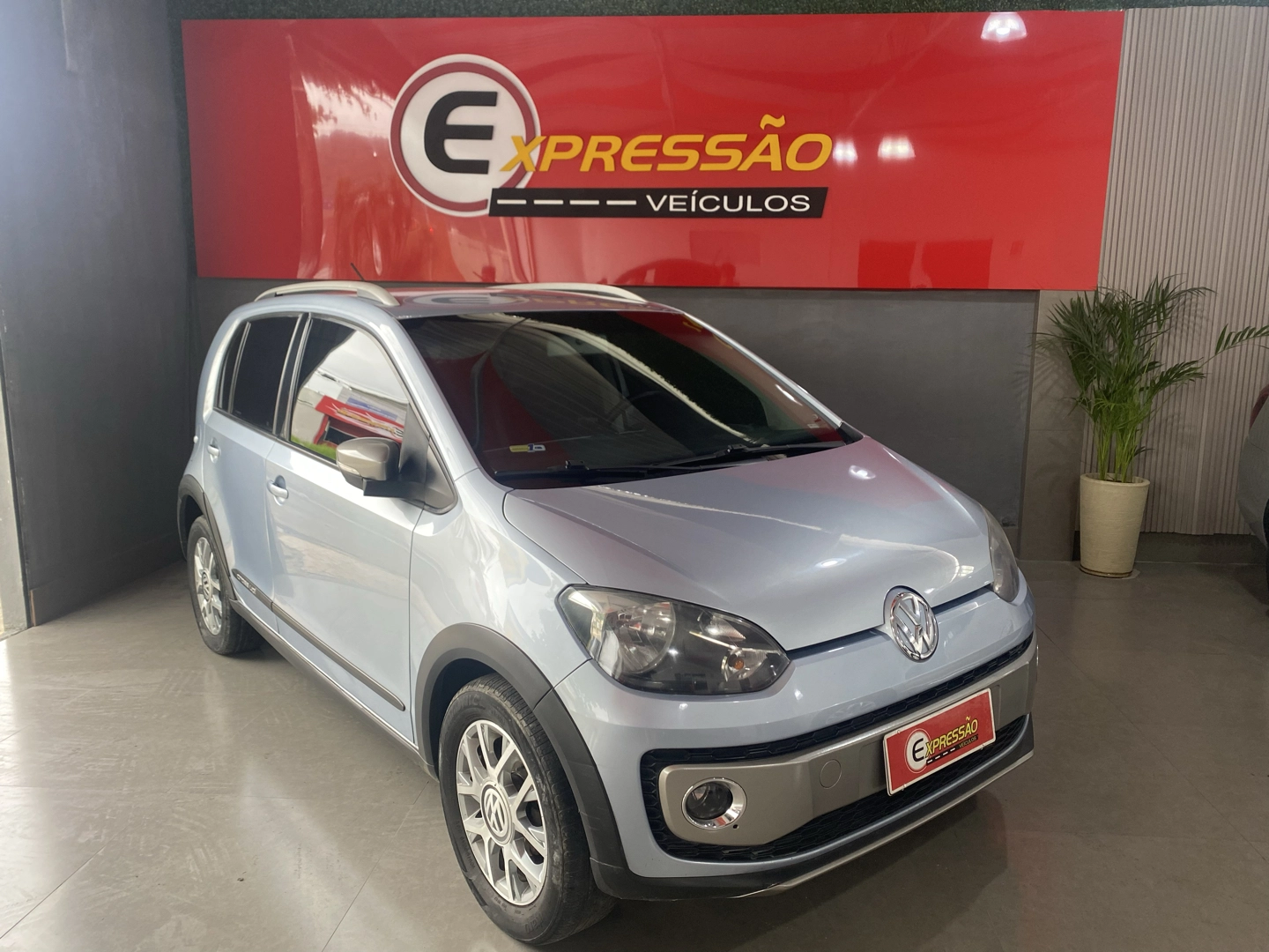 VOLKSWAGEN CROSS UP 1.0 MPI 12V FLEX 4P AUTOMATIZADO