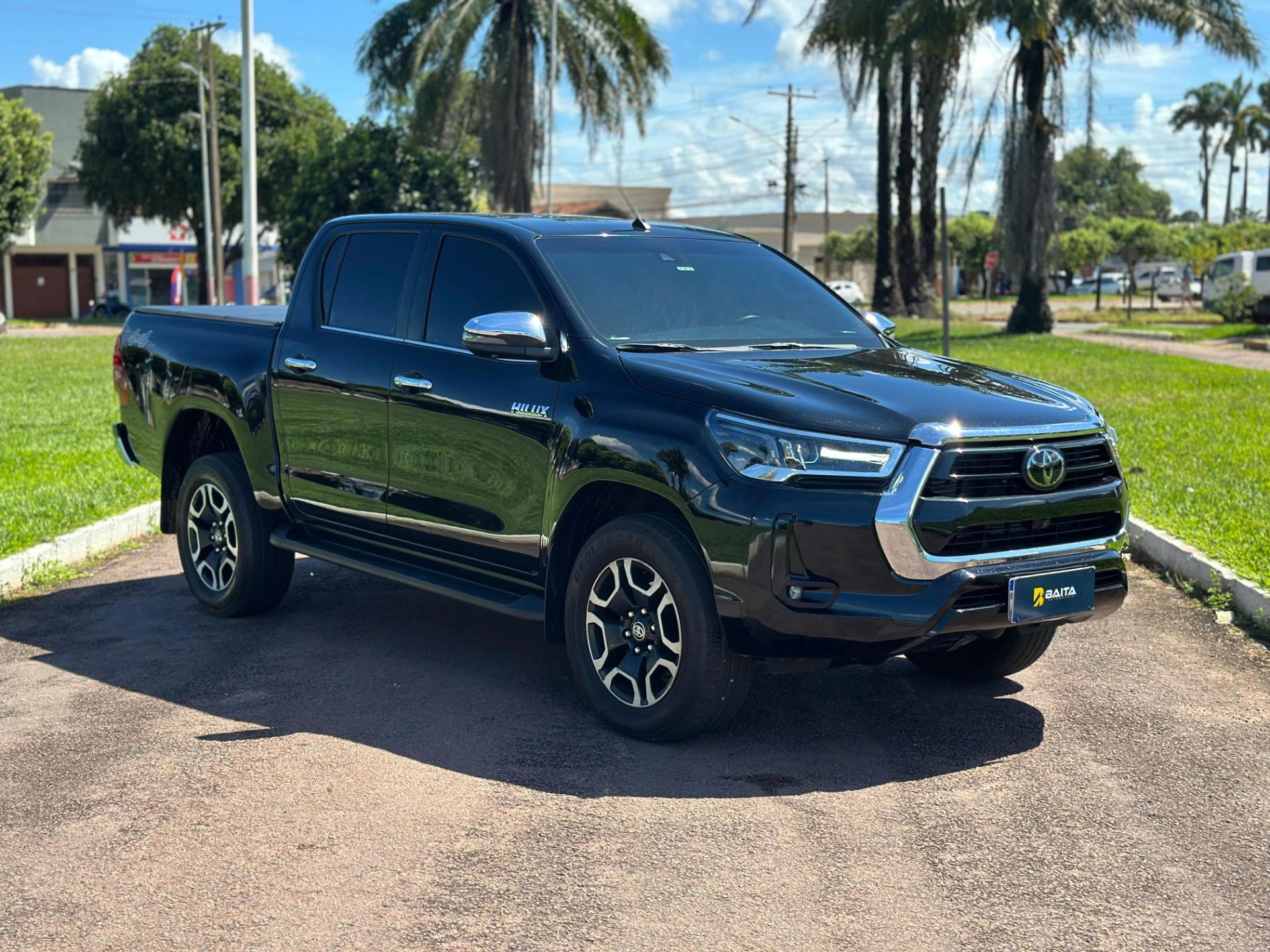 TOYOTA HILUX