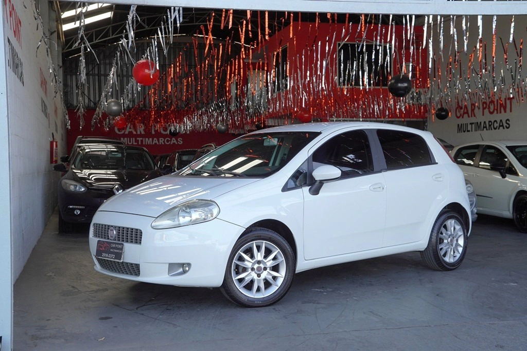 FIAT PUNTO 1.6 ESSENCE 16V FLEX 4P MANUAL