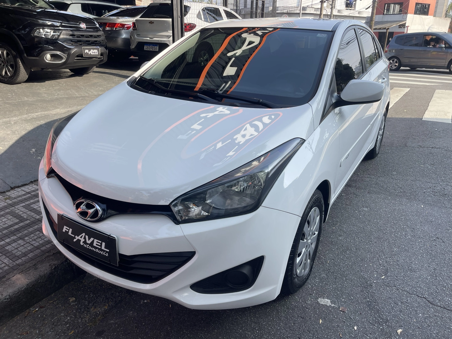 HYUNDAI HB20S 1.6 COMFORT PLUS 16V FLEX 4P AUTOMÁTICO
