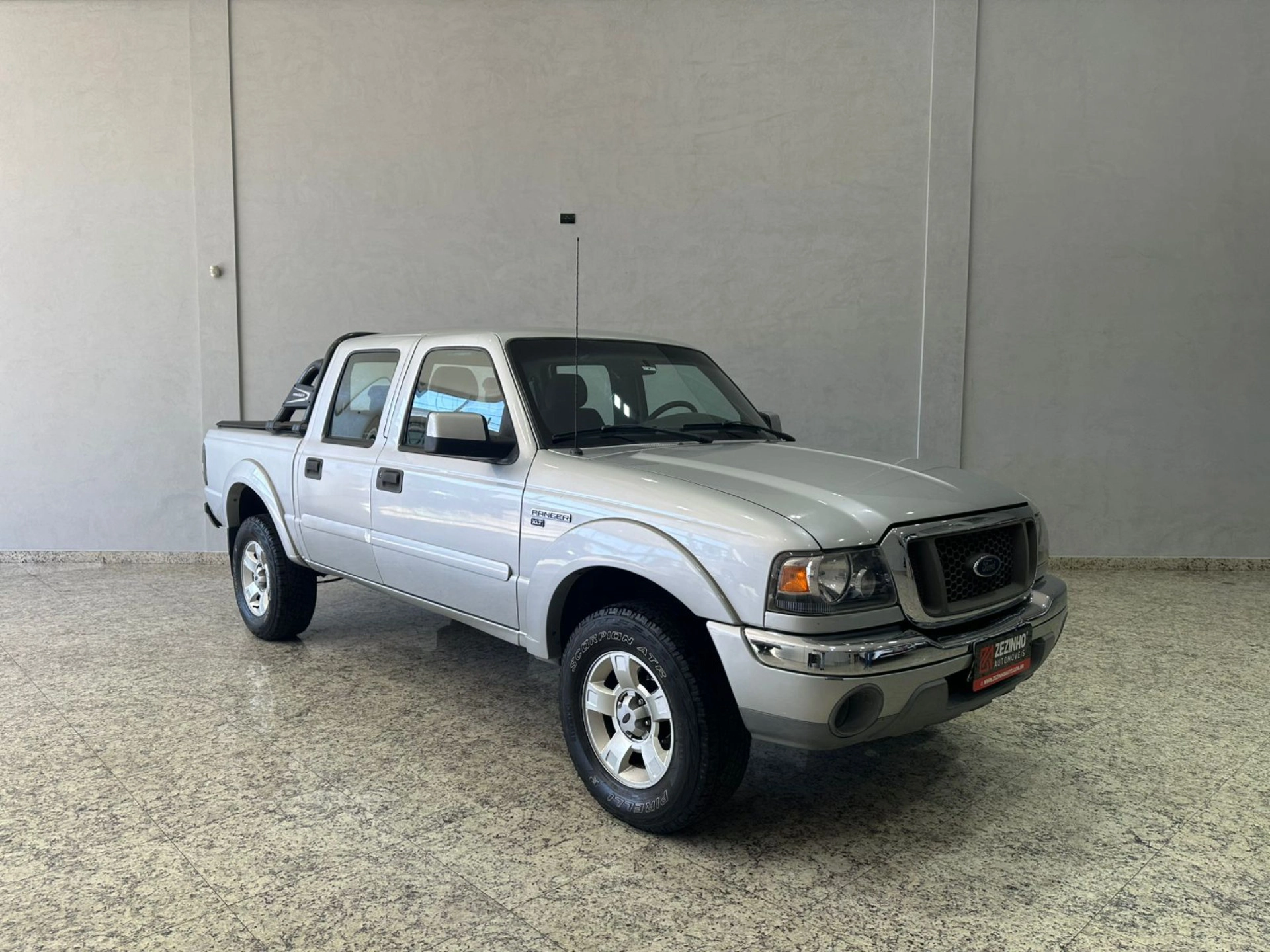 FORD RANGER 2.3 XLT 16V 4X2 CD GASOLINA 4P MANUAL
