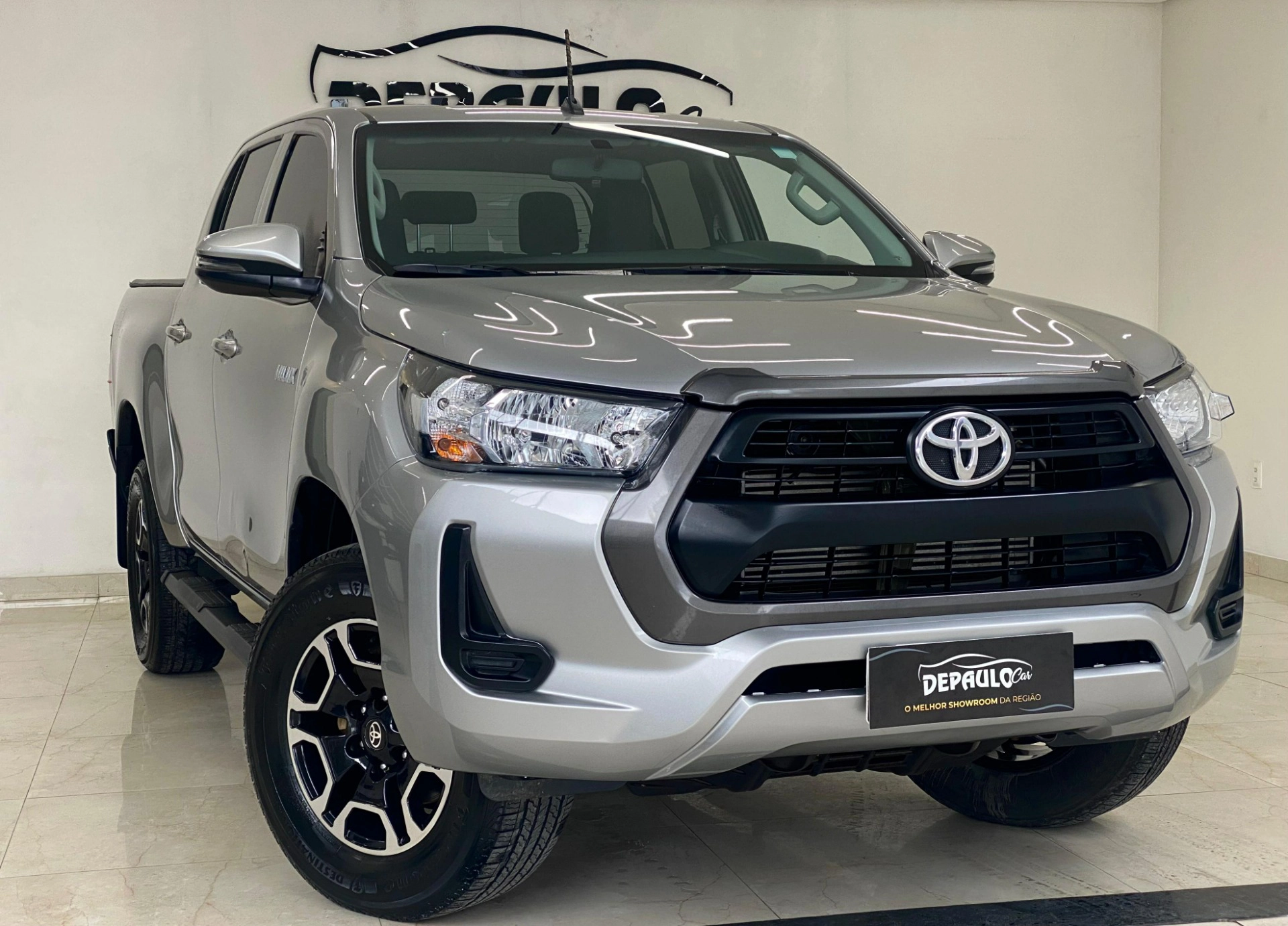 TOYOTA HILUX 2.8 D-4D TURBO DIESEL CHASSI 4X4 MANUAL