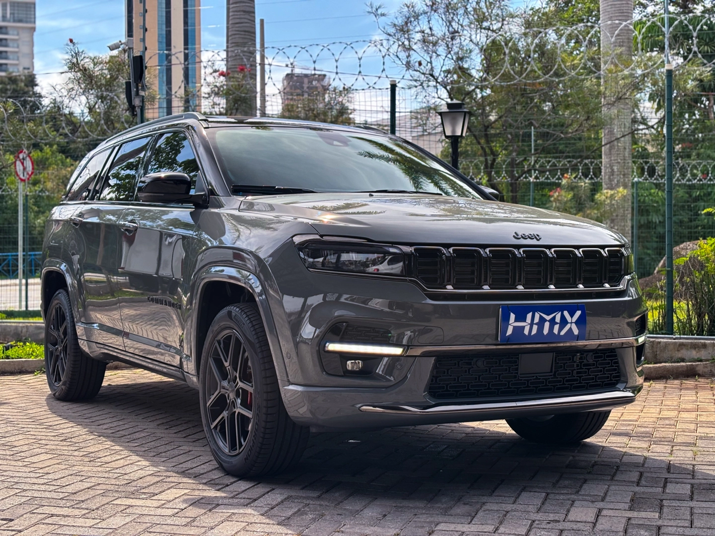 JEEP COMMANDER 2.0 HURRICANE 4 TURBO GASOLINA BLACKHAWK AT9