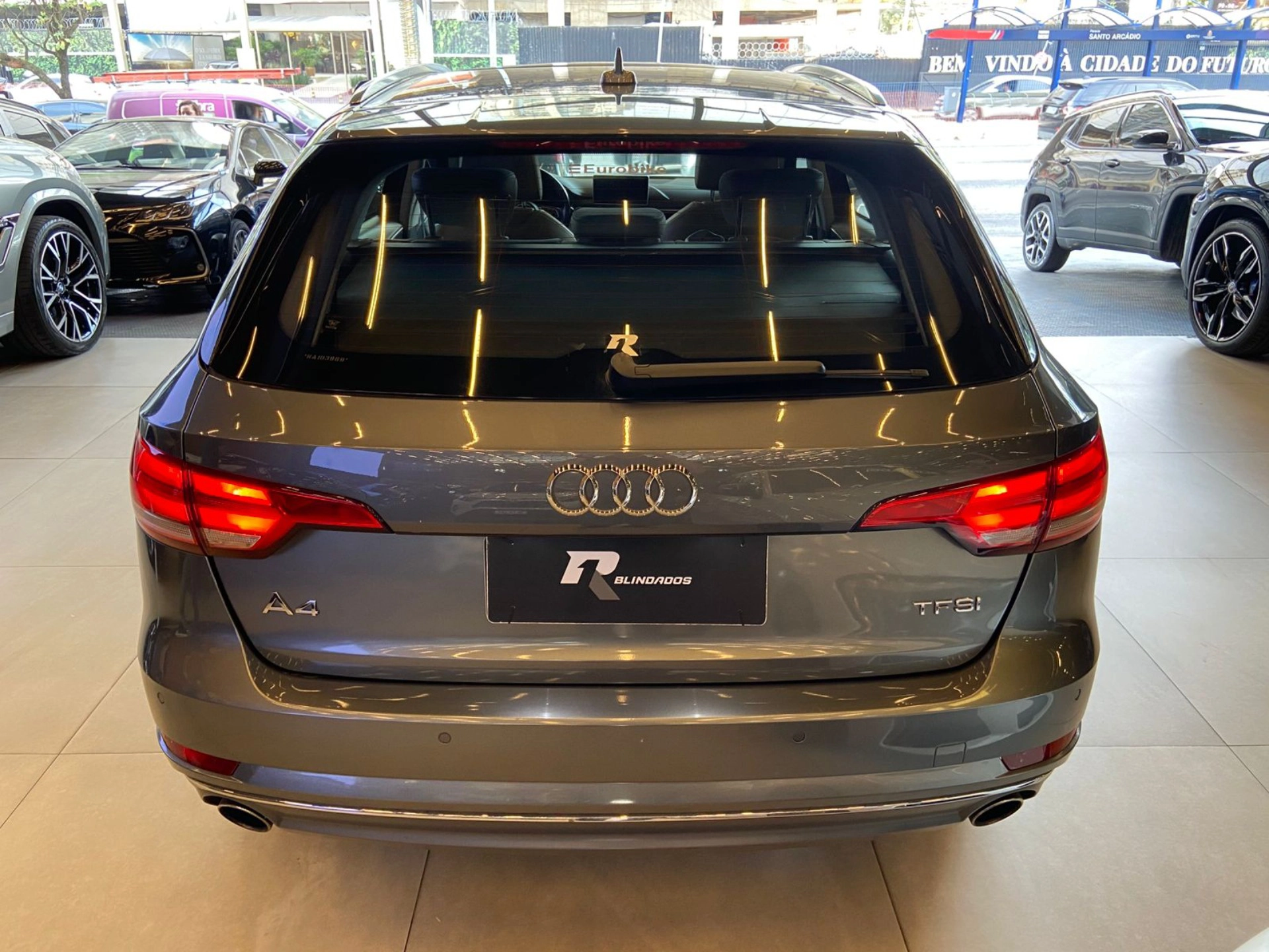 audi A4 2.0 TFSI AMBIENTE AVANT GASOLINA 4P S TRONIC 2017