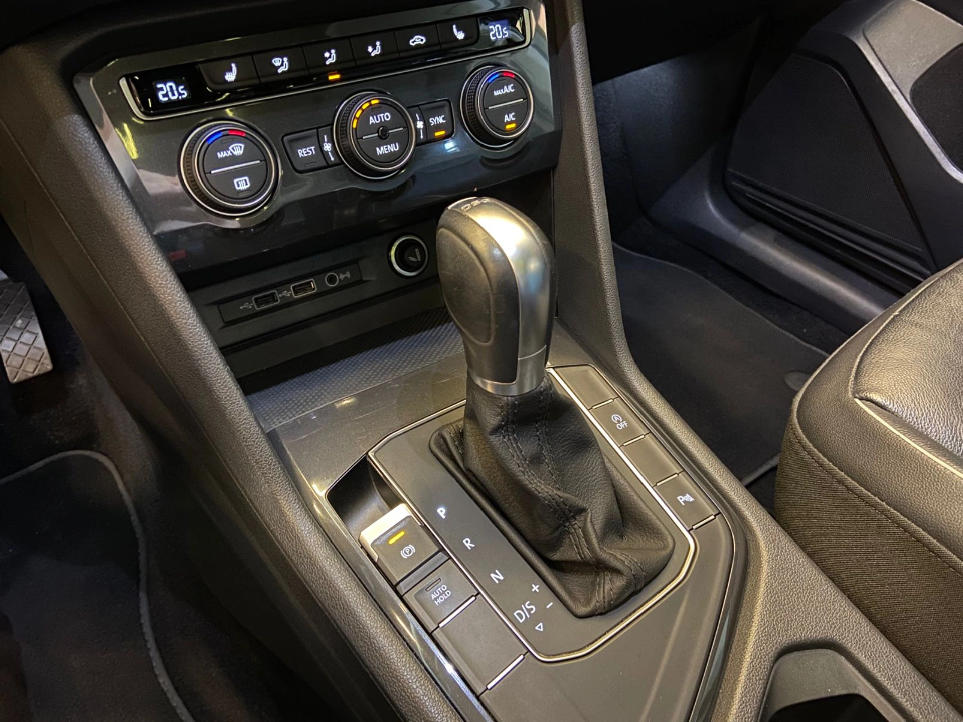 volkswagen TIGUAN 1.4 250 TSI TOTAL FLEX ALLSPACE COMFORTLINE TIPTRONIC 2019