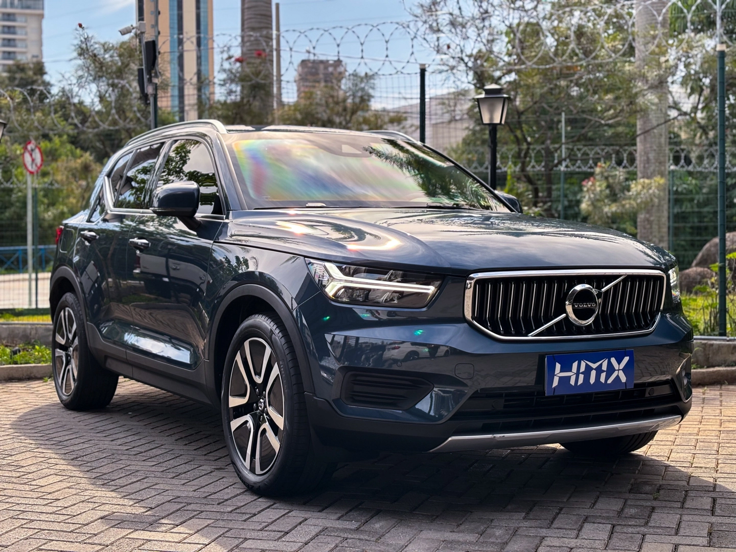 VOLVO XC40 1.5 T5 RECHARGE MOMENTUM GEARTRONIC