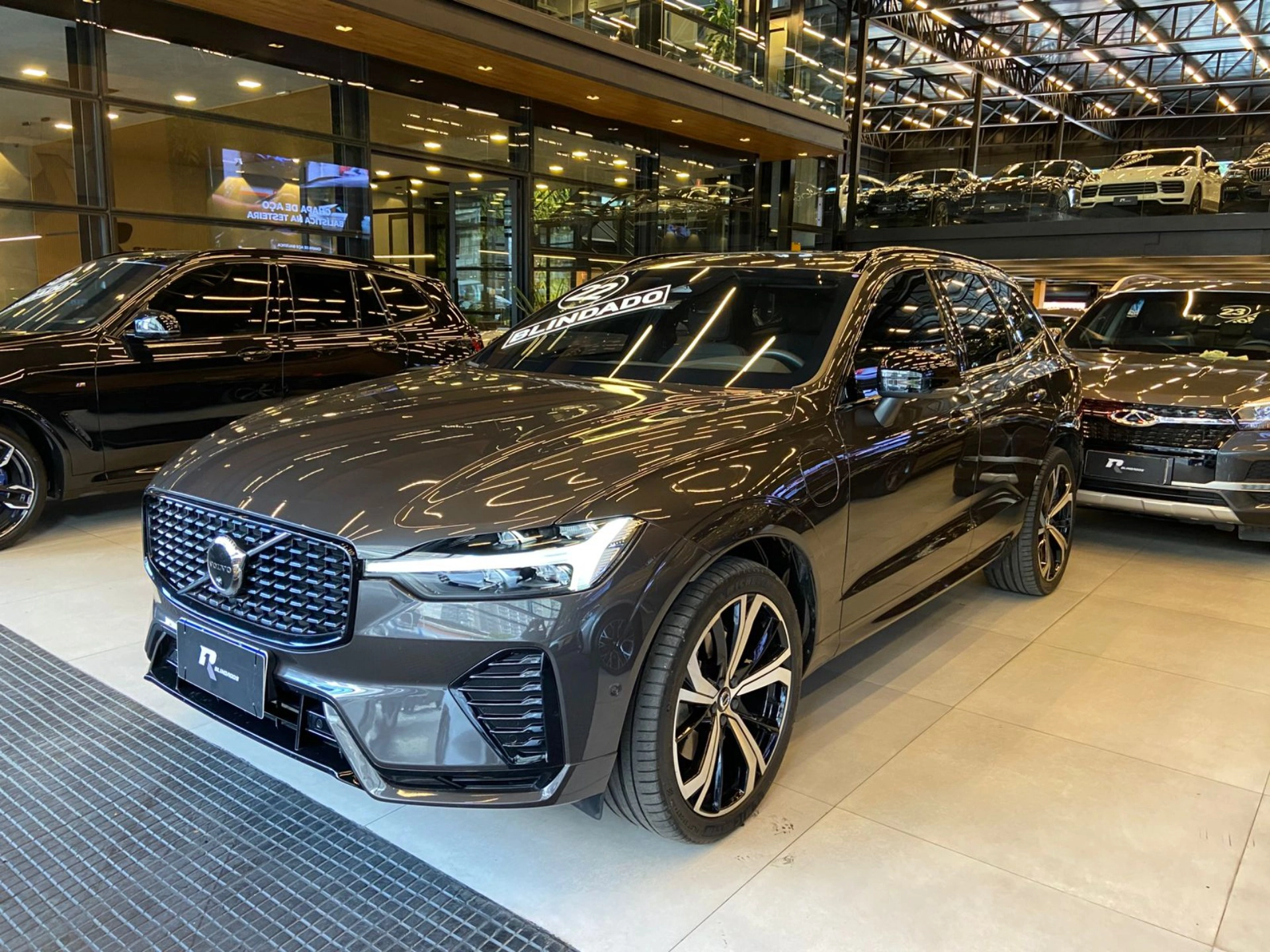 volvo XC60 2.0 T8 RECHARGE R-DESIGN AWD GEARTRONIC 2022