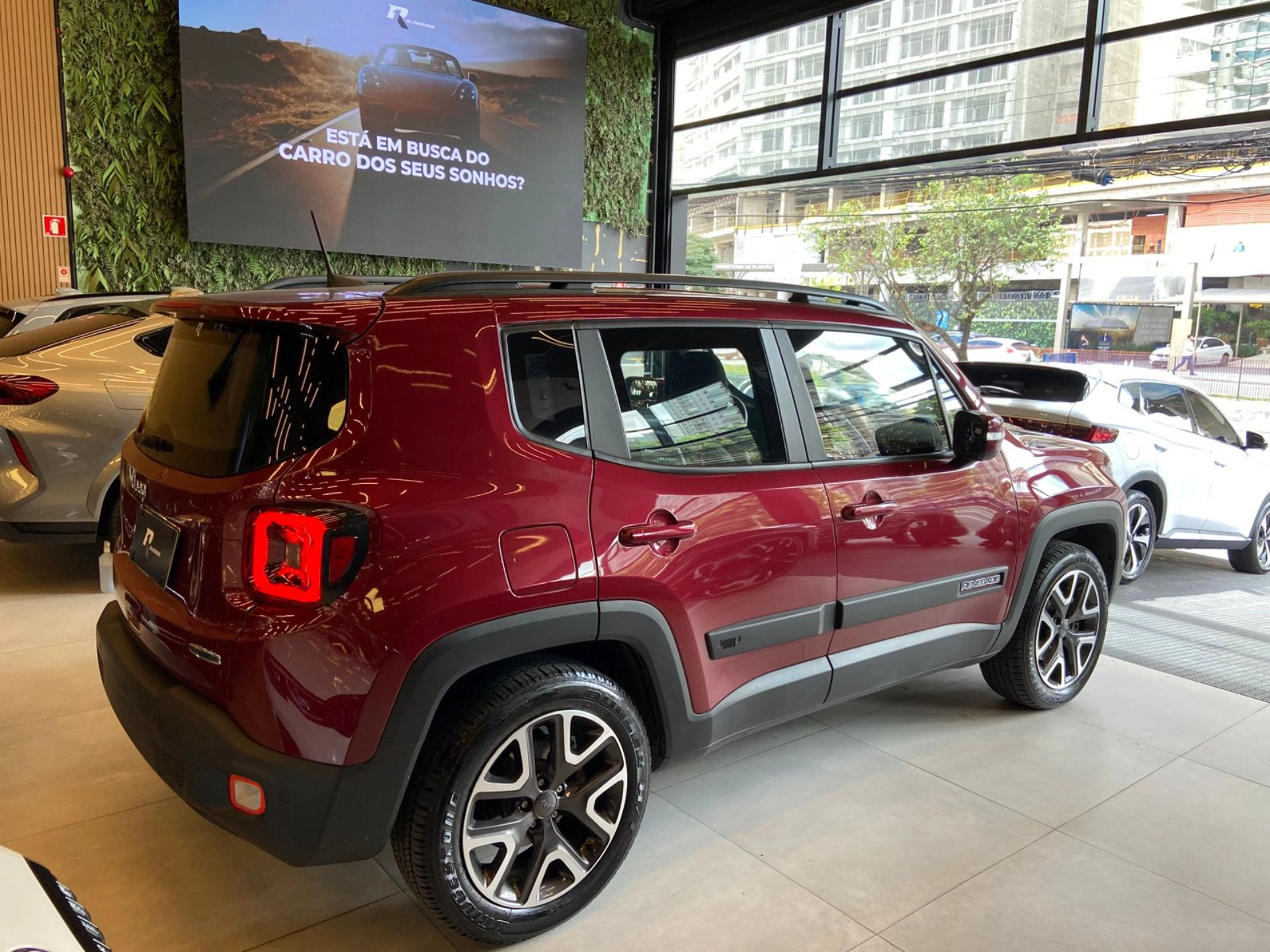 jeep RENEGADE 1.8 16V FLEX LONGITUDE 4P AUTOMÁTICO 2021