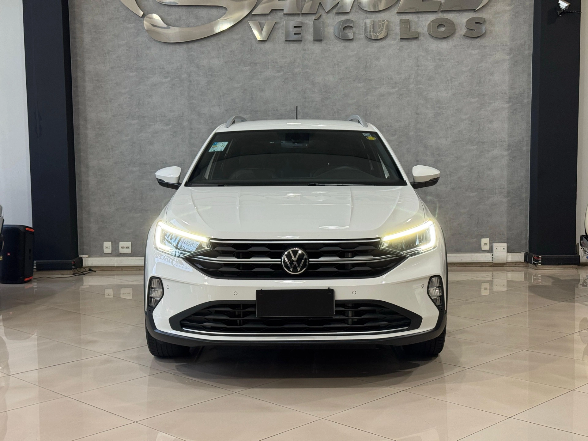VOLKSWAGEN NIVUS 1.0 200 TSI TOTAL FLEX HIGHLINE AUTOMÁTICO