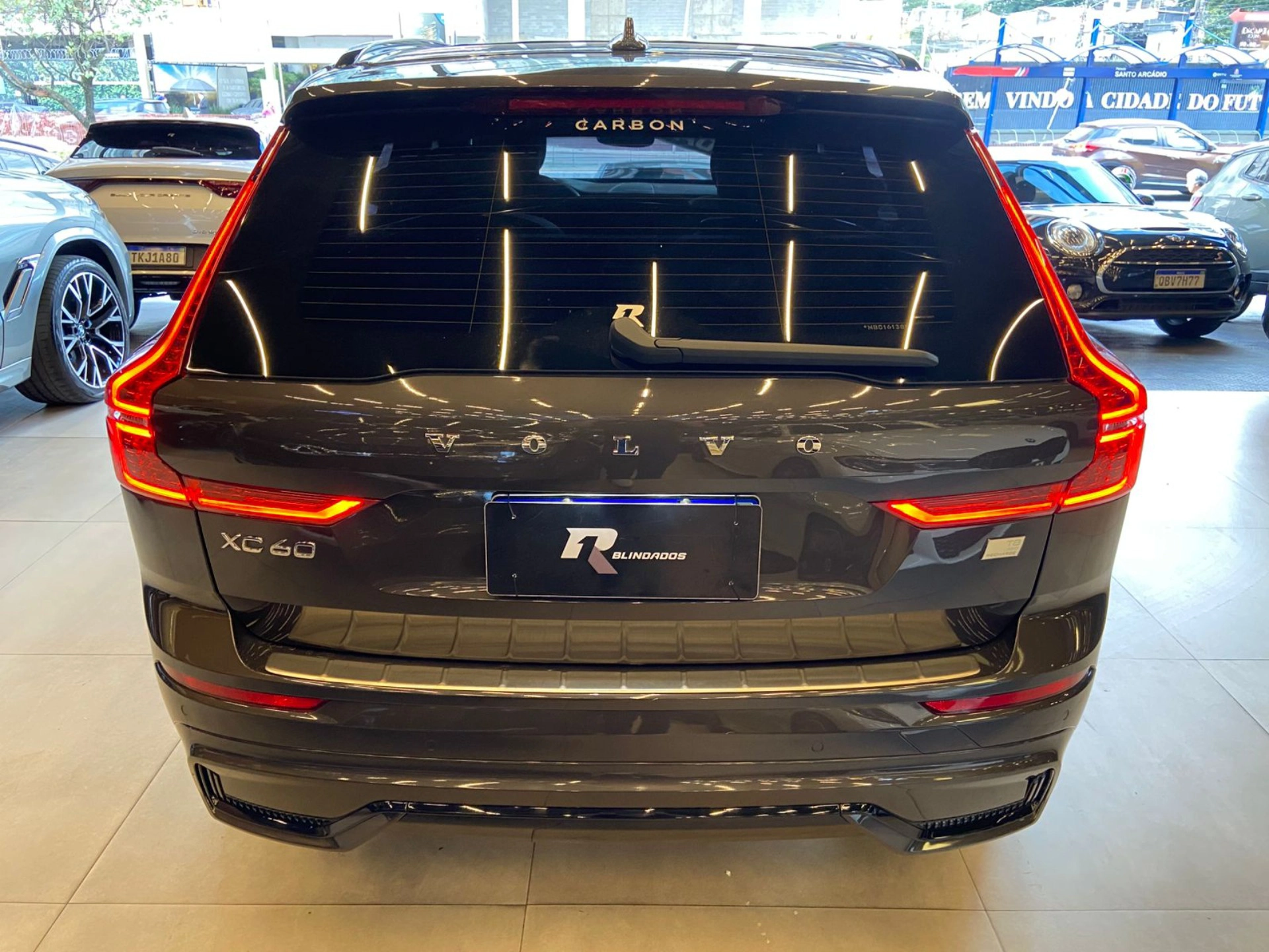 volvo XC60 2.0 T8 RECHARGE R-DESIGN AWD GEARTRONIC 2022