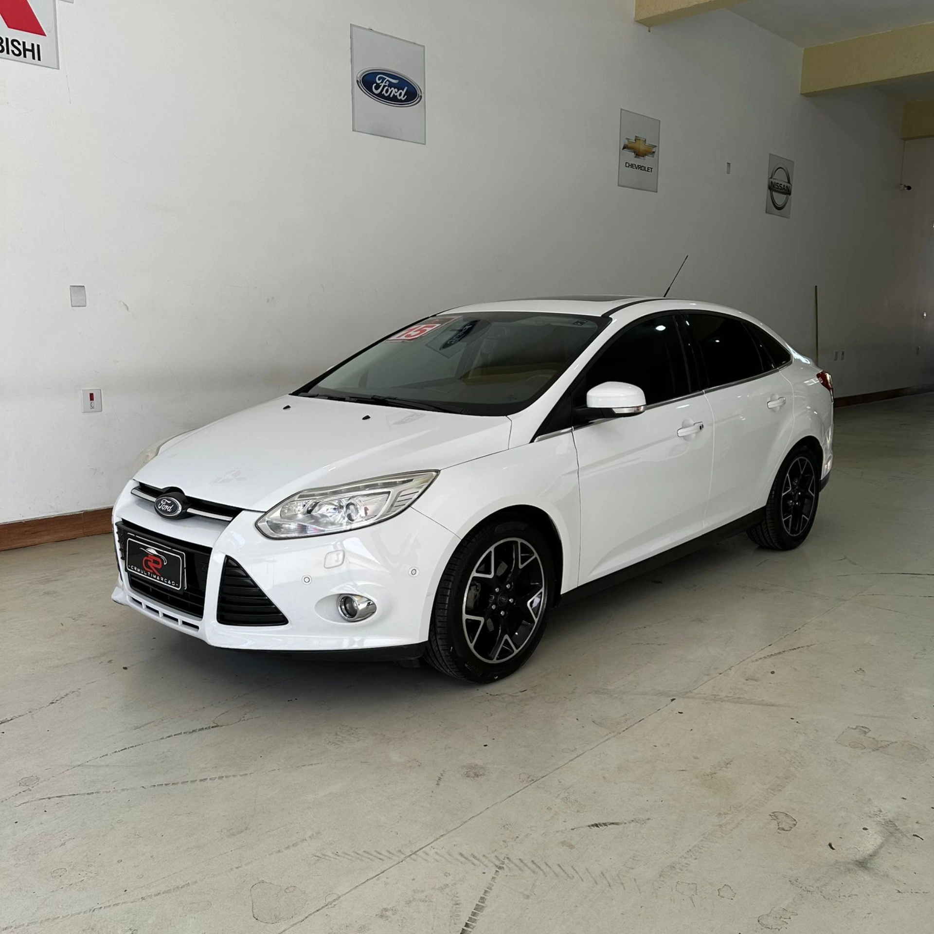FORD FOCUS 2.0 TITANIUM PLUS SEDAN 16V FLEX 4P POWERSHIFT