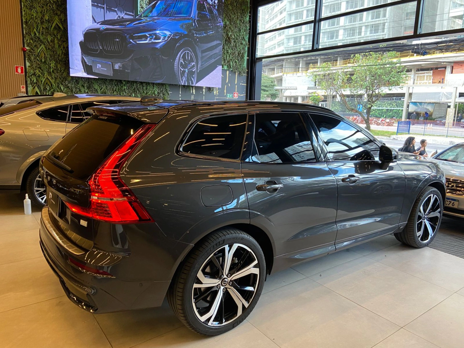 volvo XC60 2.0 T8 RECHARGE R-DESIGN AWD GEARTRONIC 2022