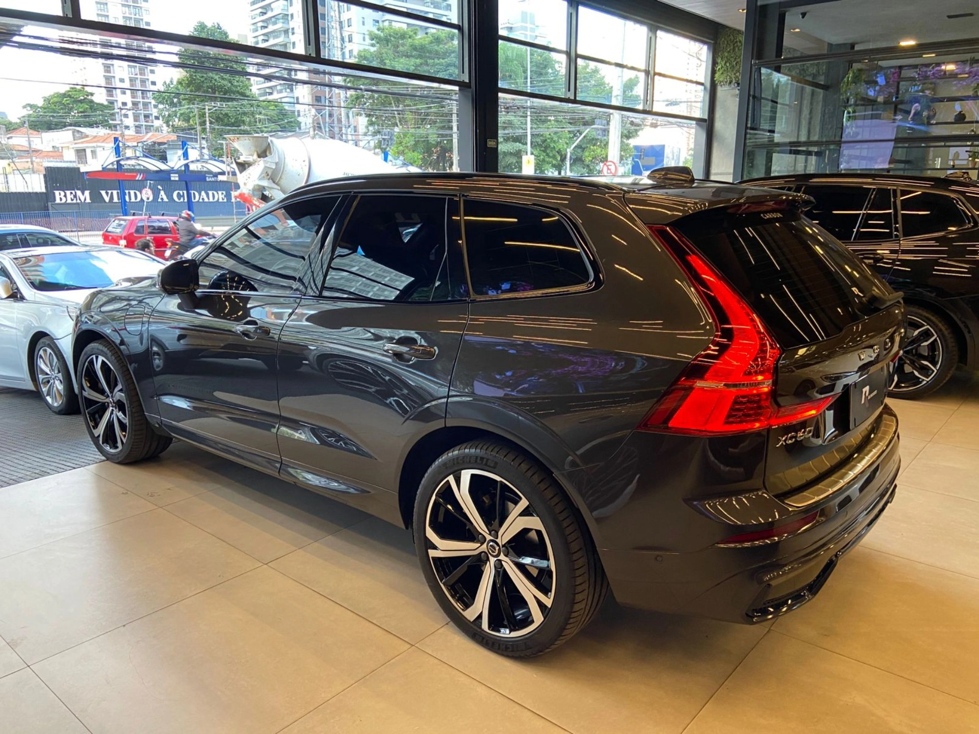 volvo XC60 2.0 T8 RECHARGE R-DESIGN AWD GEARTRONIC 2022