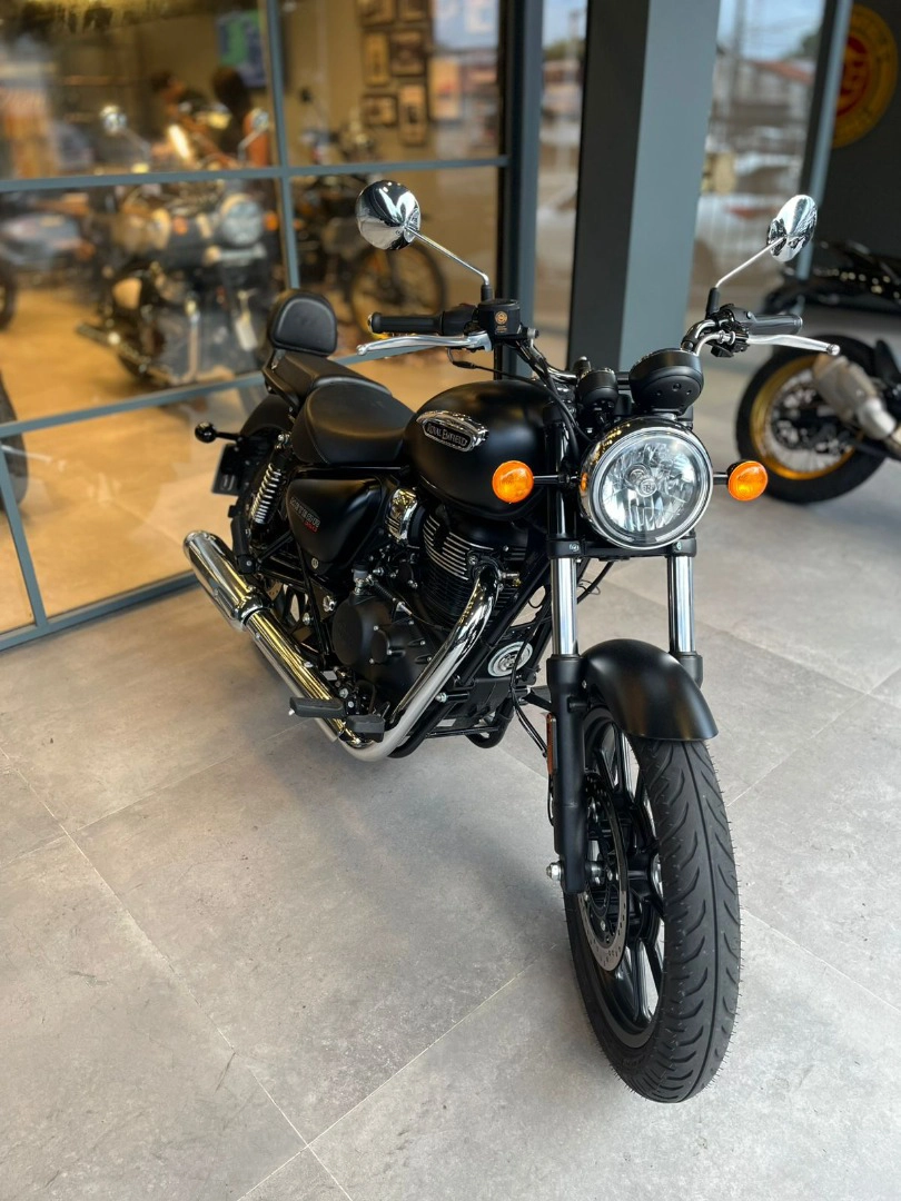 ROYAL ENFIELD METEOR 350 STELLAR Custom