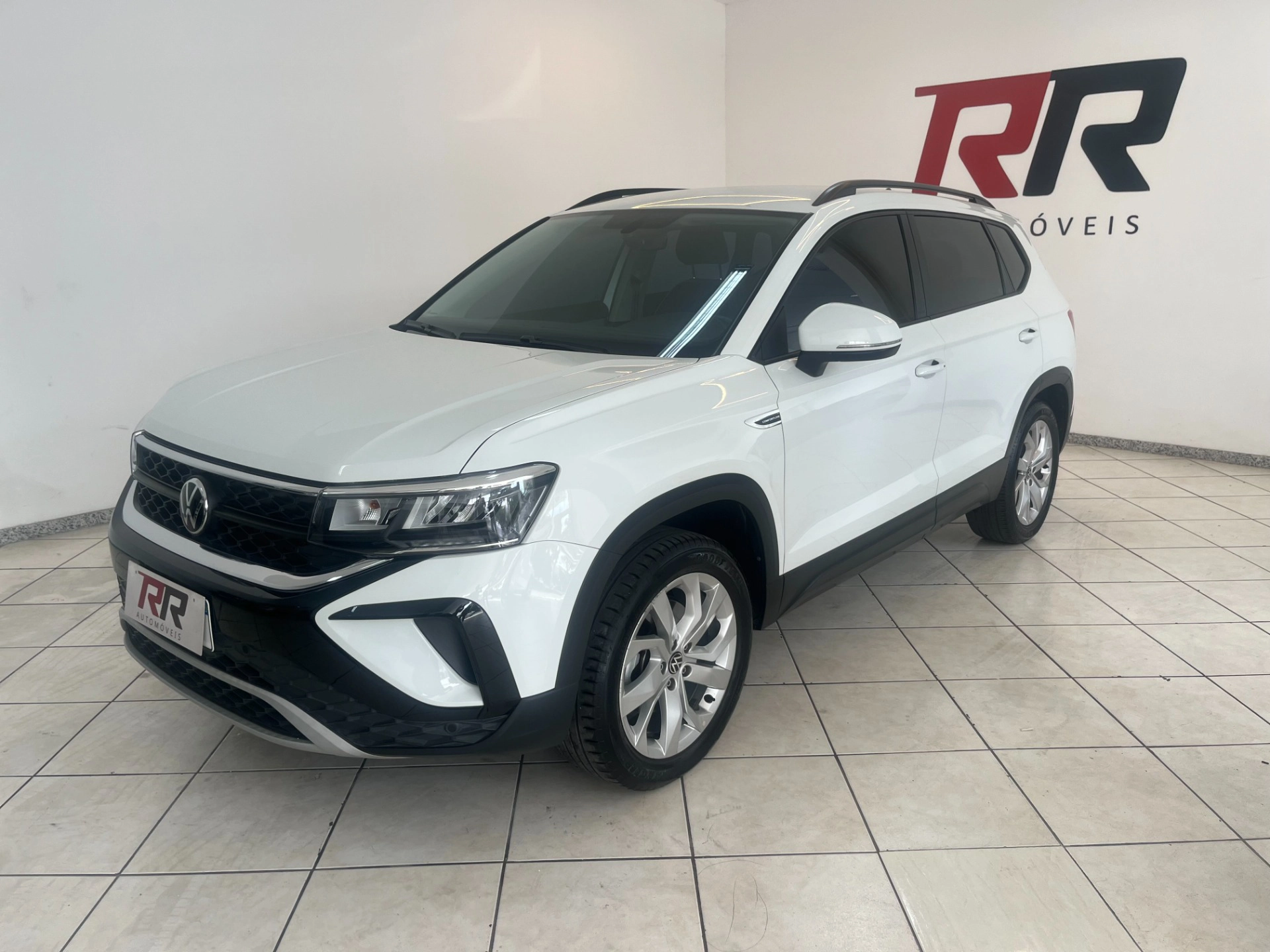 VOLKSWAGEN TAOS 1.4 250 TSI TOTAL FLEX COMFORTLINE AUTOMÁTICO