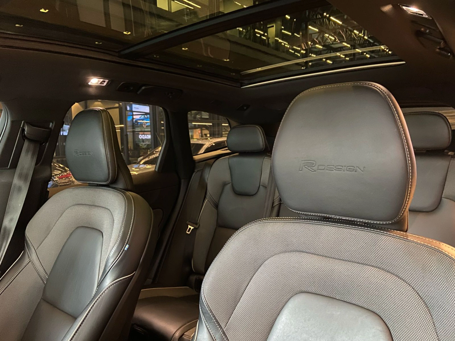 volvo XC60 2.0 T8 HYBRID R-DESIGN AWD GEARTRONIC 2020