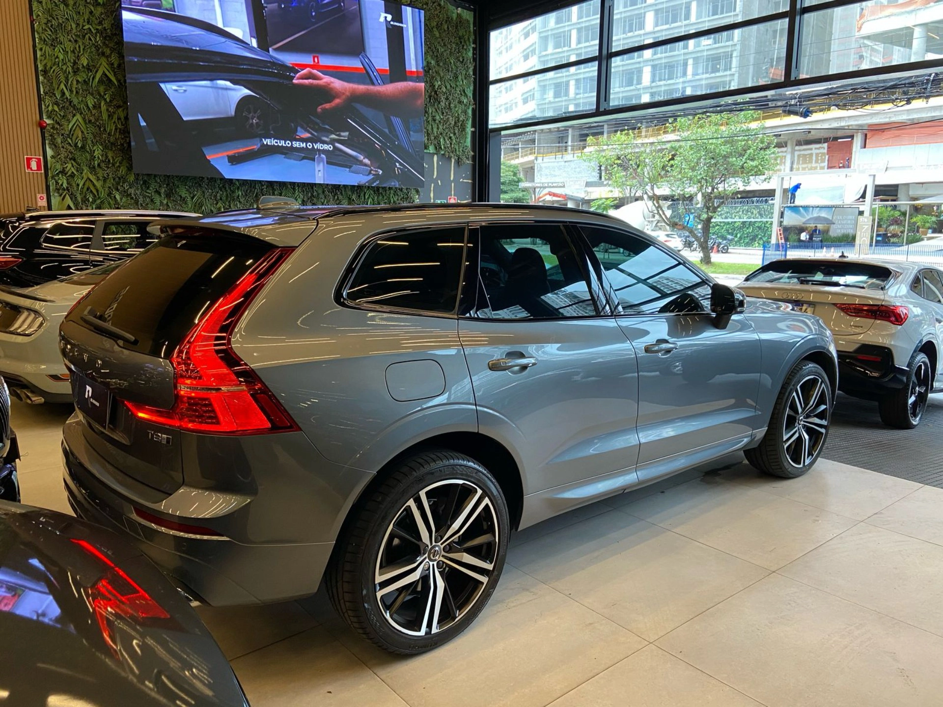 volvo XC60 2.0 T8 HYBRID R-DESIGN AWD GEARTRONIC 2020