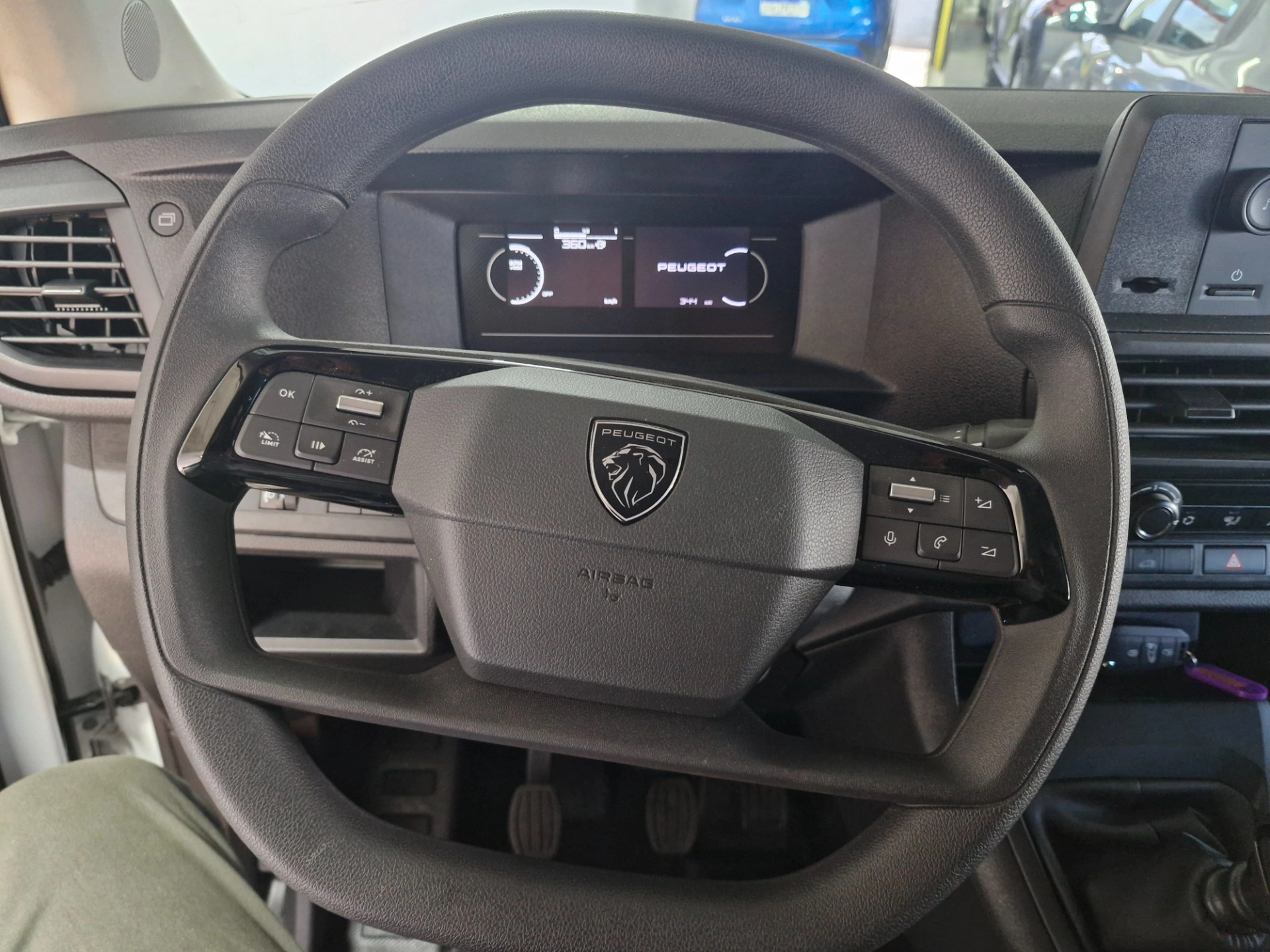 PEUGEOT-EXPERT-1.5 BLUEHDI DIESEL VITRE MANUAL