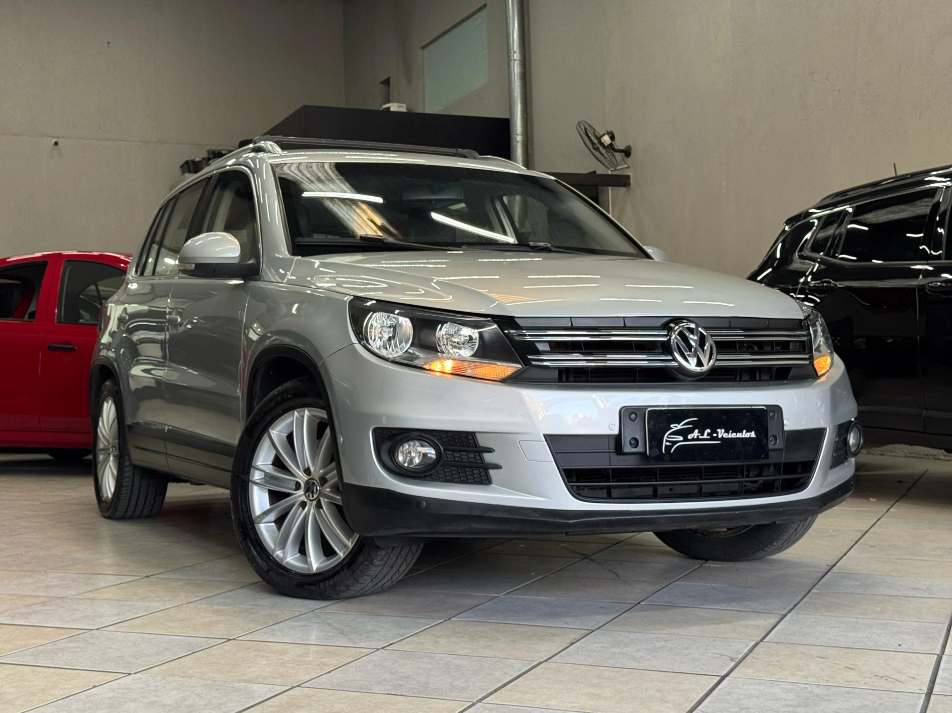 VOLKSWAGEN TIGUAN 2.0 TSI 16V TURBO GASOLINA 4P TIPTRONIC