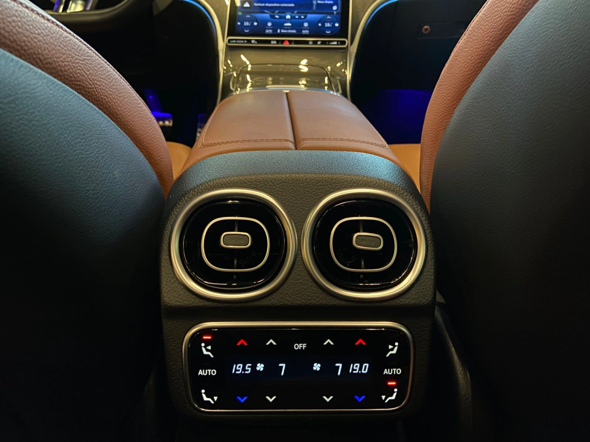 mercedes-benz C 300 2.0 EQ BOOST HÍBRIDO AMG LINE 9G-TRONIC 2022