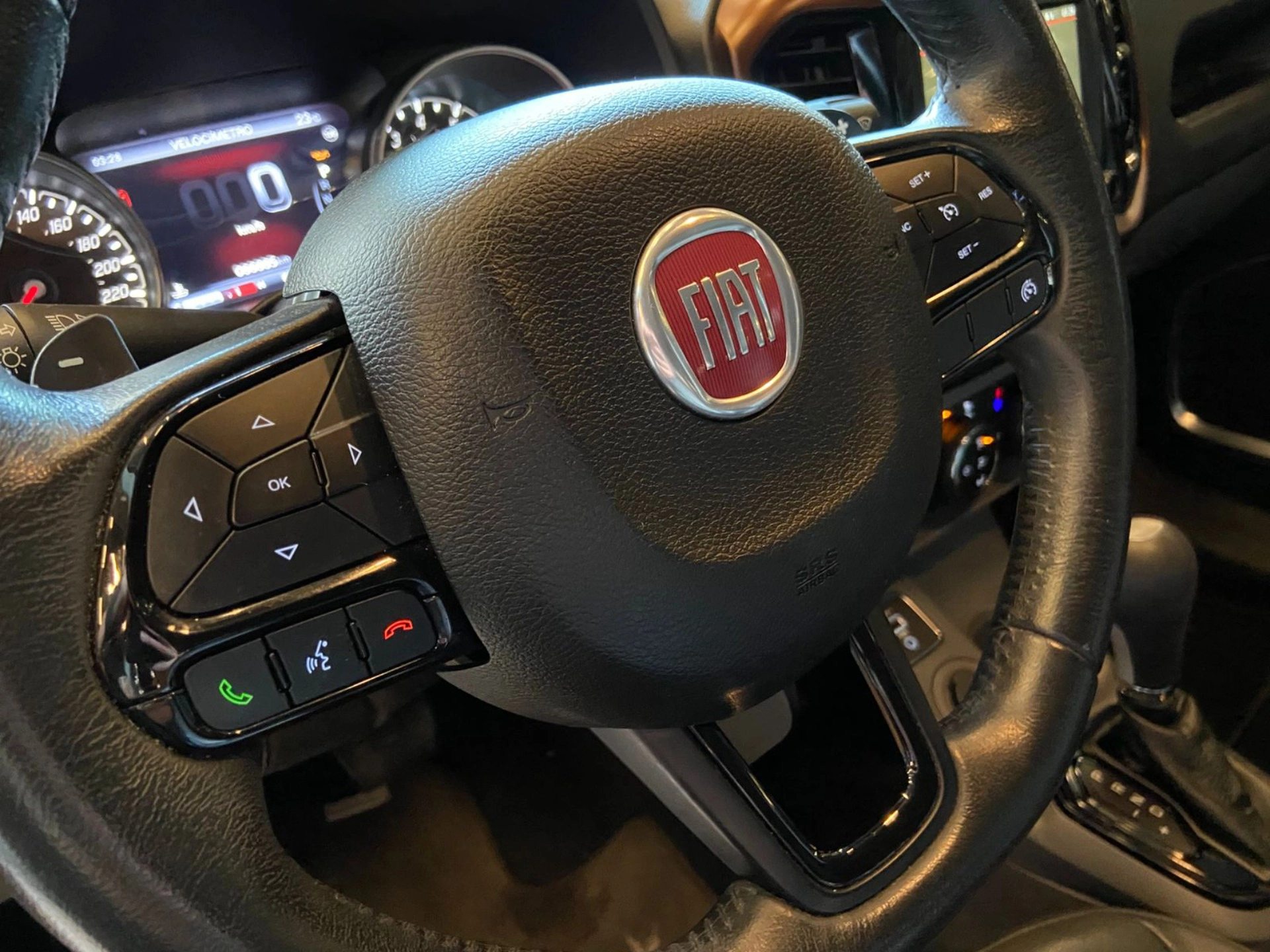fiat TORO 2.4 16V MULTIAIR FLEX VOLCANO AT9 2020