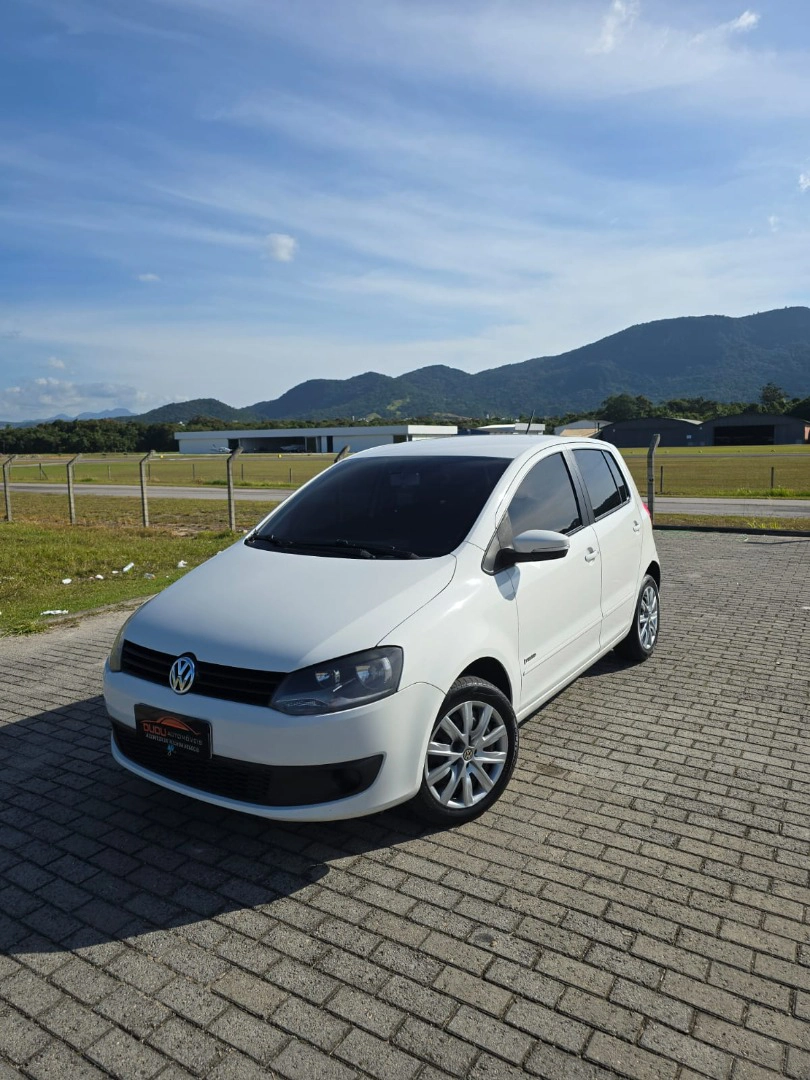 VOLKSWAGEN FOX 1.6 MI 8V FLEX 4P MANUAL