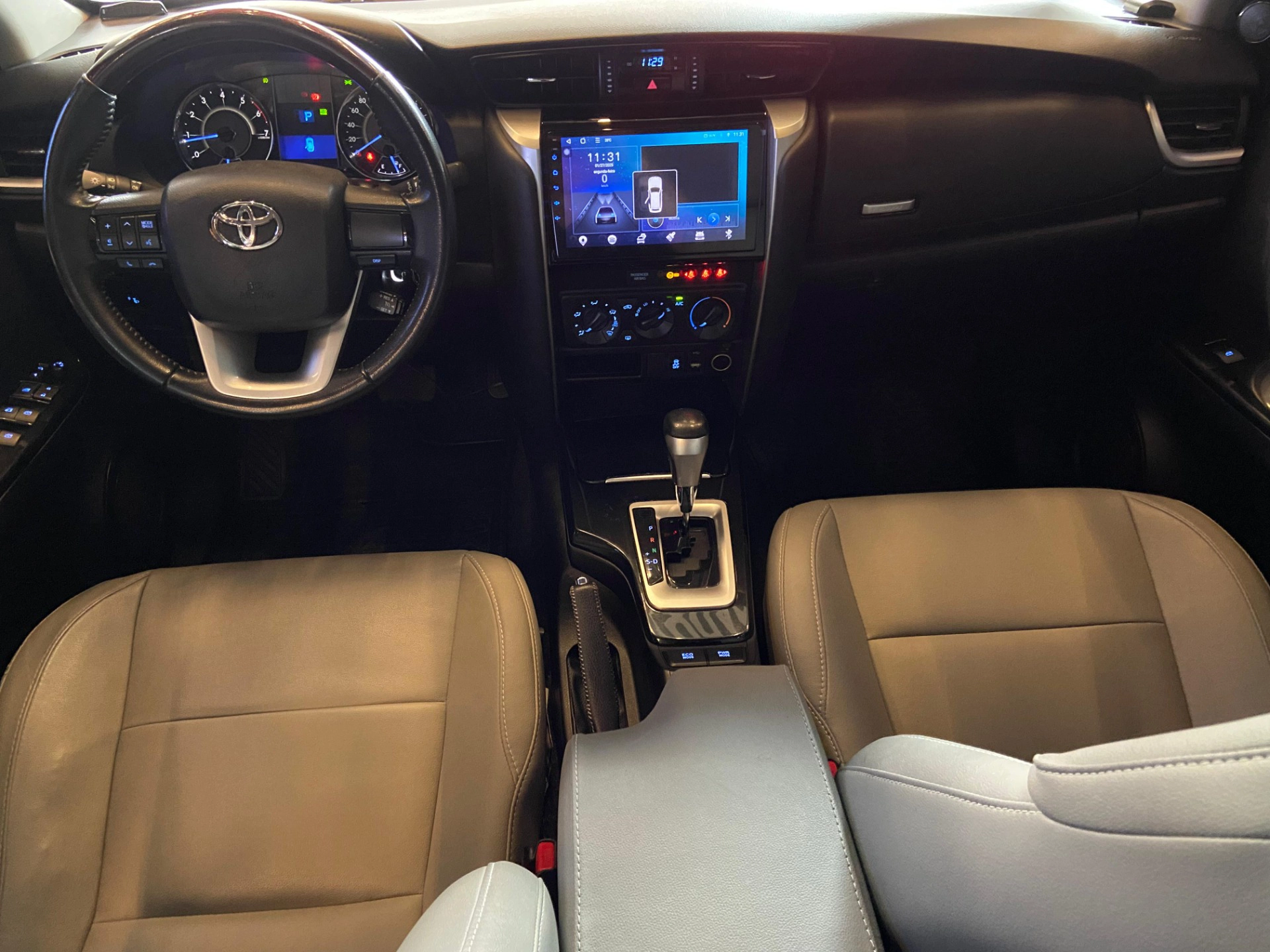 toyota HILUX SW4 2.7 SR 7 LUGARES 4X2 16V FLEX 4P AUTOMÁTICO 2017
