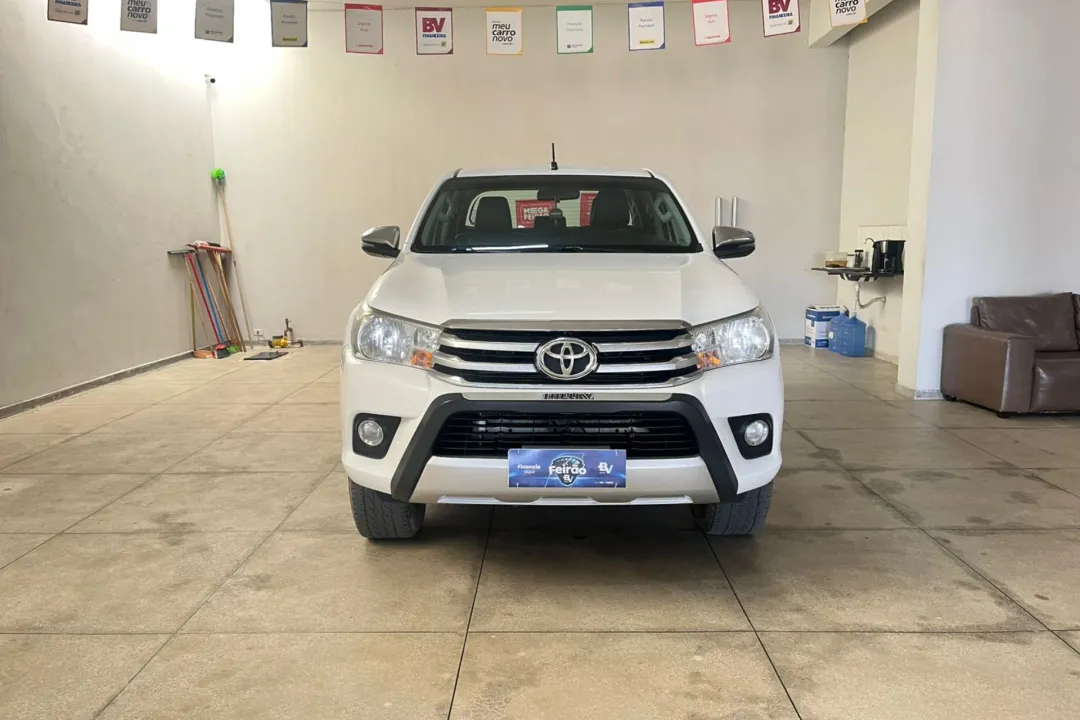 HILUX