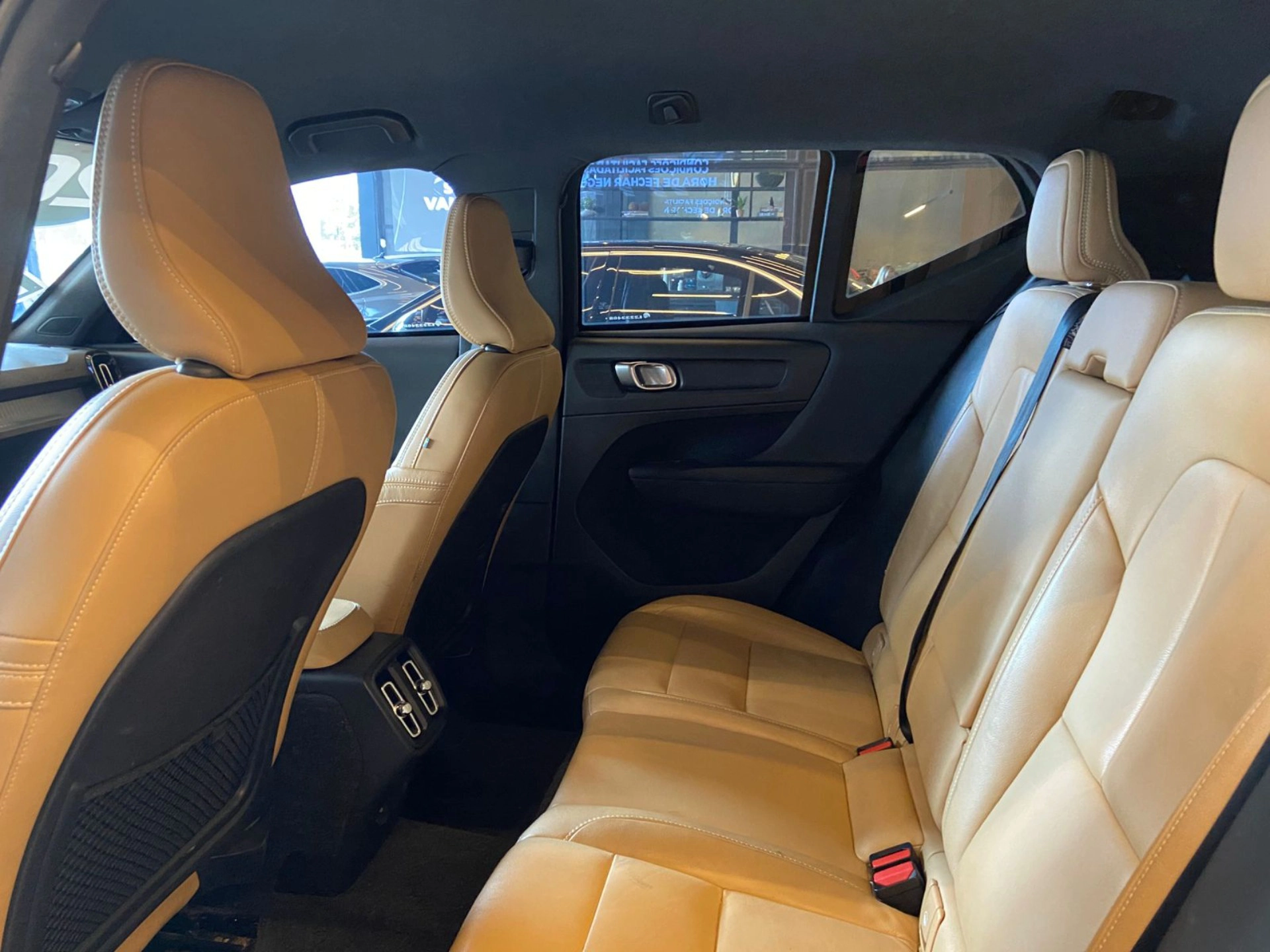 volvo XC40 2.0 T5 GASOLINA MOMENTUM AWD GEARTRONIC 2020