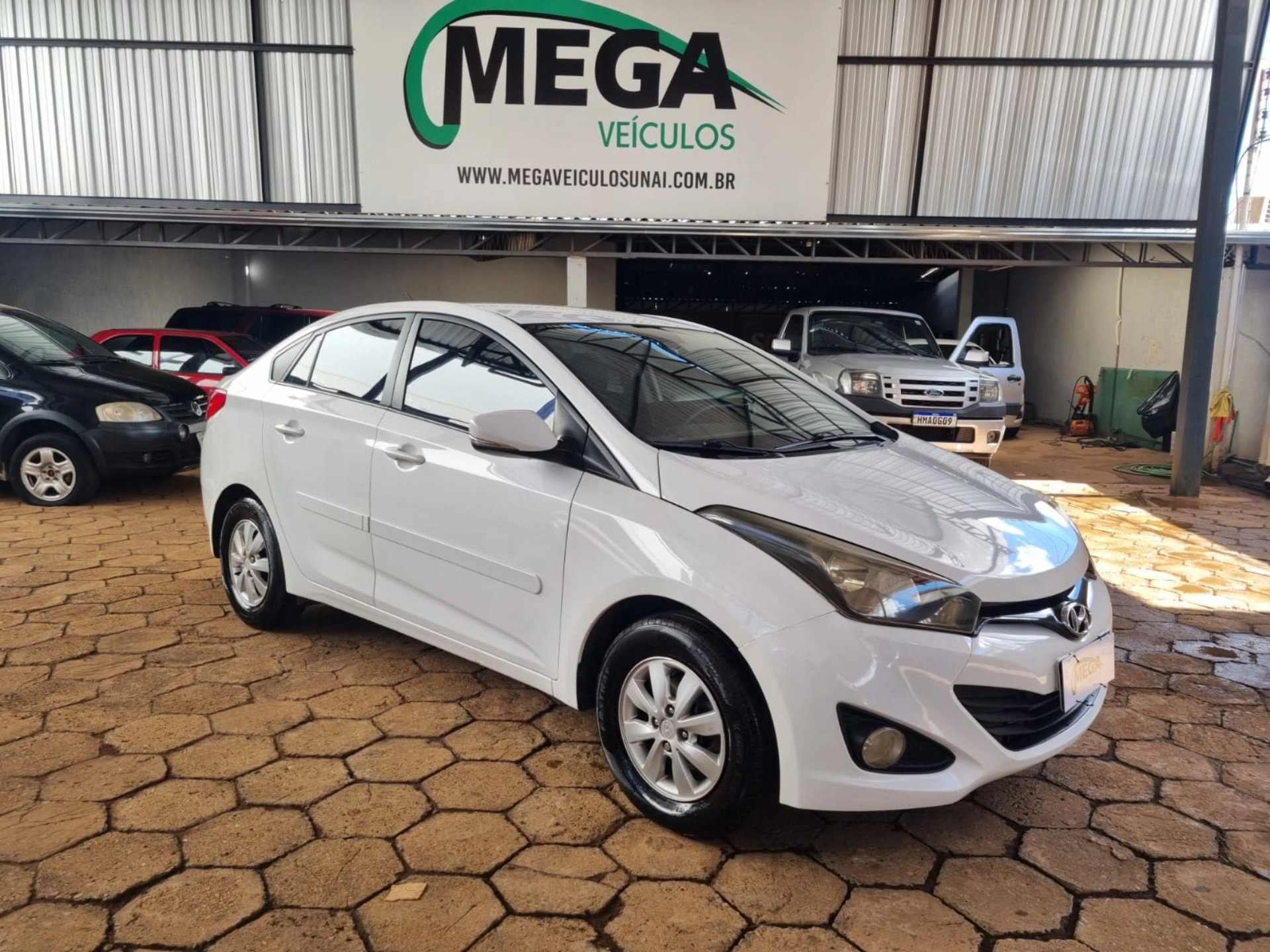 HYUNDAI HB20S 1.6 PREMIUM 16V FLEX 4P AUTOMÁTICO