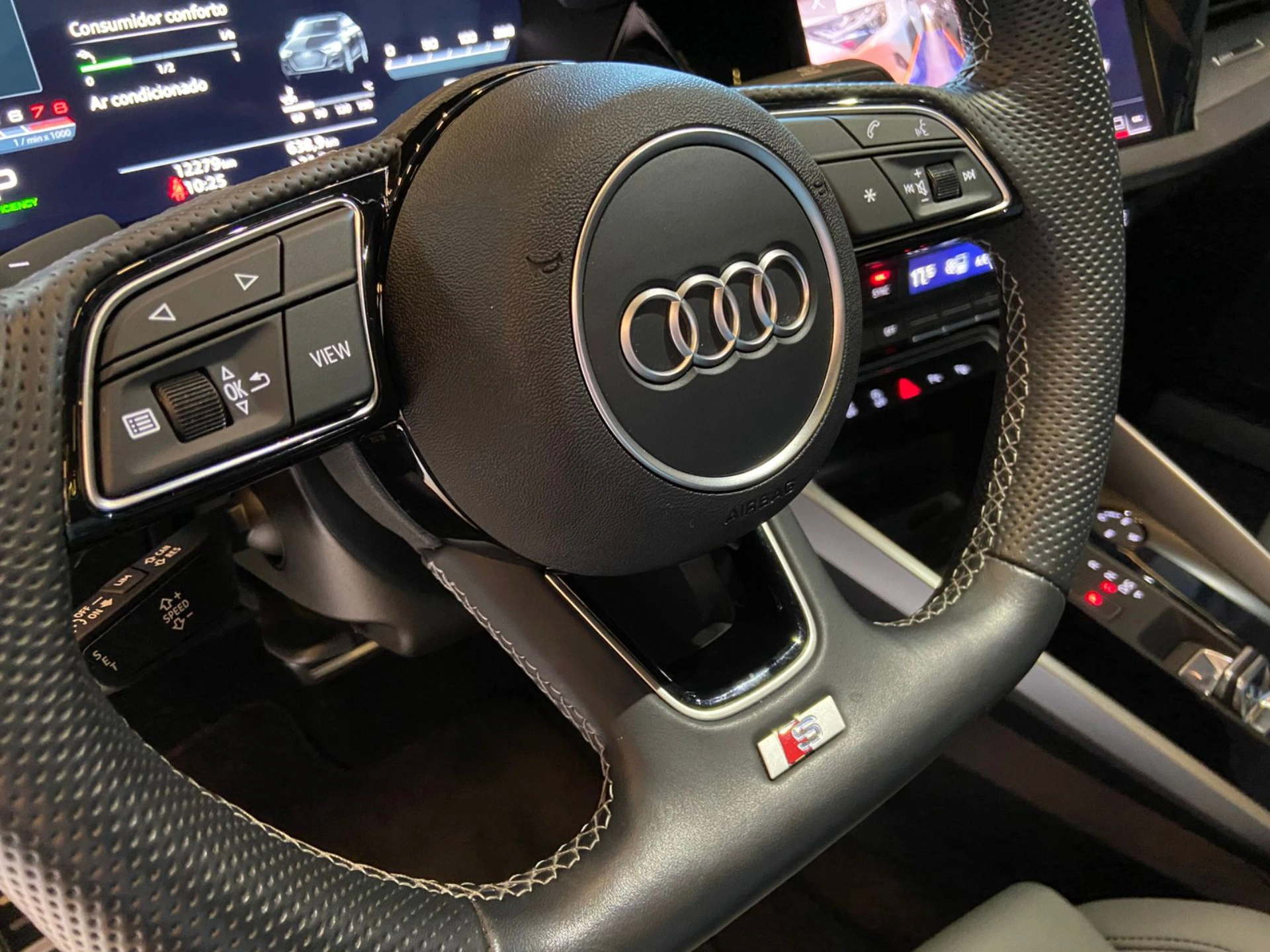 audi A3 2.0 40 TFSI MHEV SEDAN PERFORMANCE BLACK S-TRONIC 2024