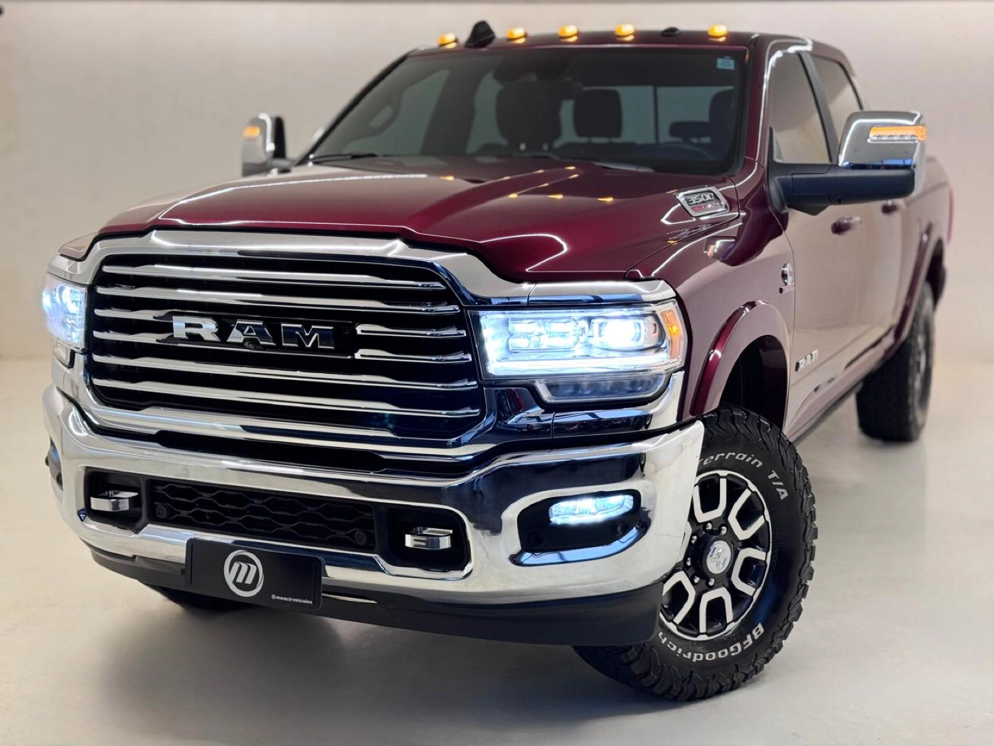 RAM 3500 6.7 I6 TURBO DIESEL LIMITED LONGHORN CD 4X4  AUTOMÁTICO