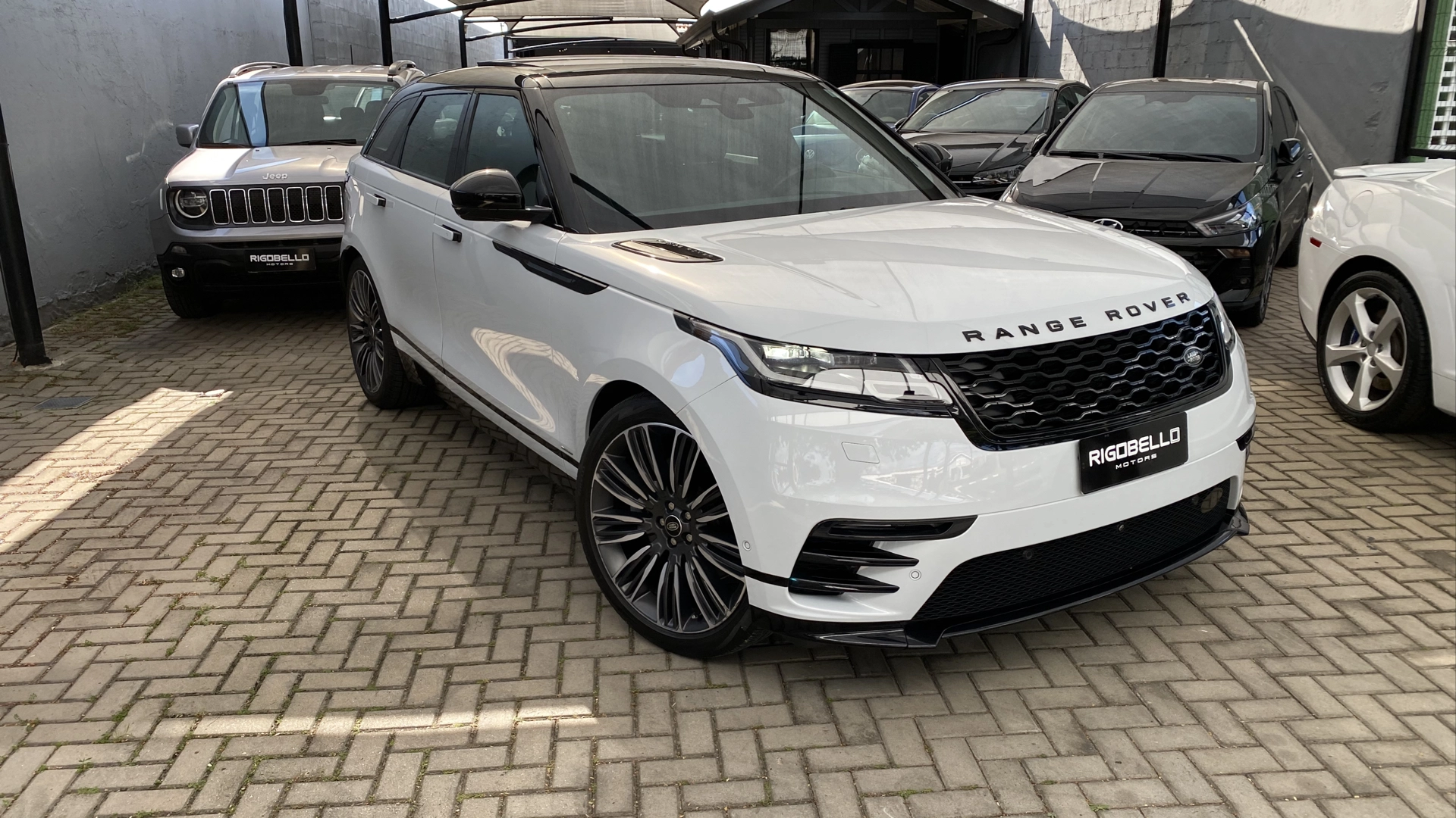 LAND ROVER RANGE ROVER VELAR 3.0 P340 GASOLINA R-DYNAMIC SE AUTOMÁTICO