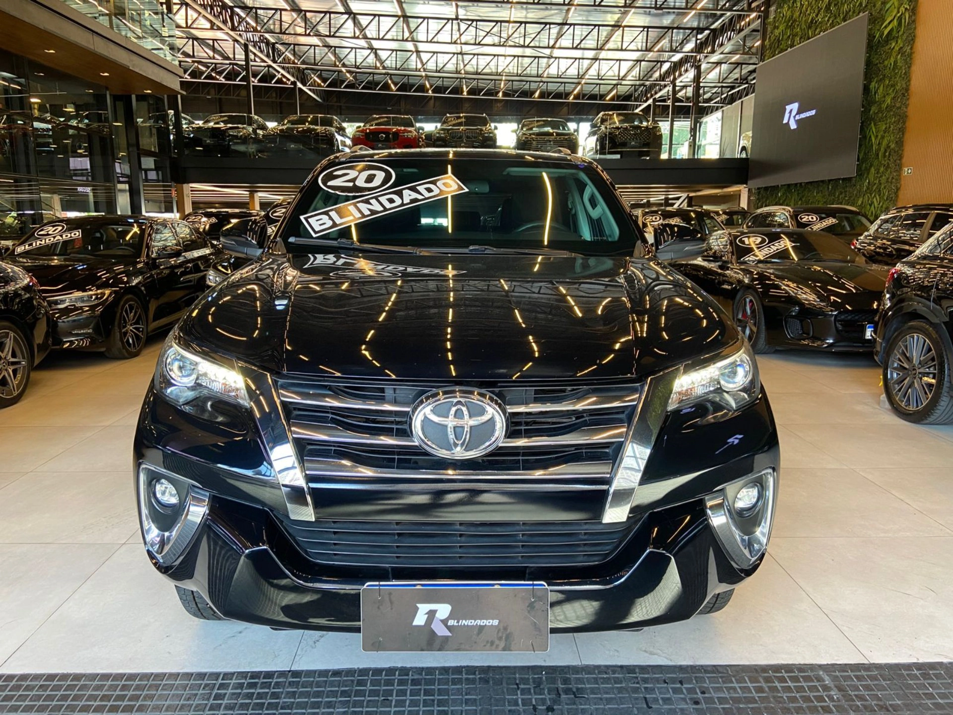 toyota HILUX SW4 2.8 SRX 4X4 7 LUGARES 16V TURBO INTERCOOLER DIESEL 4P AUTOMÁTICO 2020