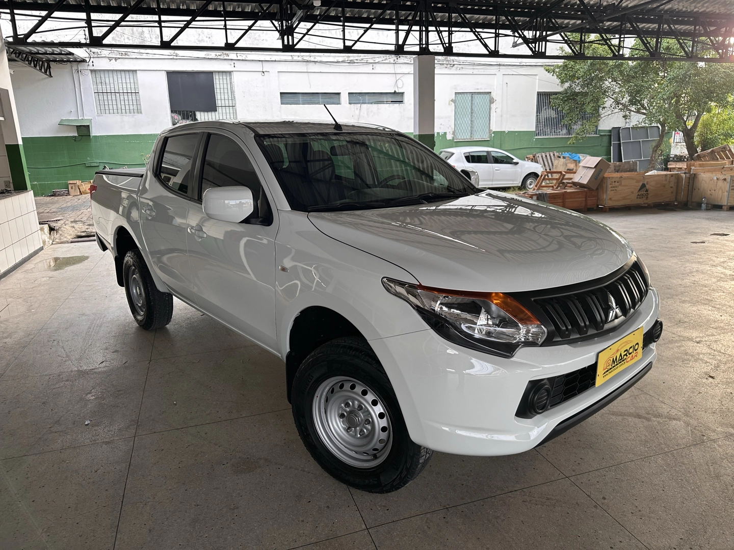 MITSUBISHI L200 TRITON 2.4 16V TURBO DIESEL GL CD 4X4 MANUAL