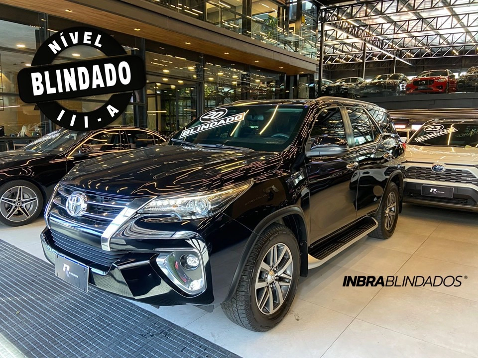 toyota HILUX SW4 2.8 SRX 4X4 7 LUGARES 16V TURBO INTERCOOLER DIESEL 4P AUTOMÁTICO 2020 toyota HILUX SW4 2.8 SRX 4X4 7 LUGARES 16V TURBO INTERCOOLER DIESEL 4P AUTOMÁTICO 2020