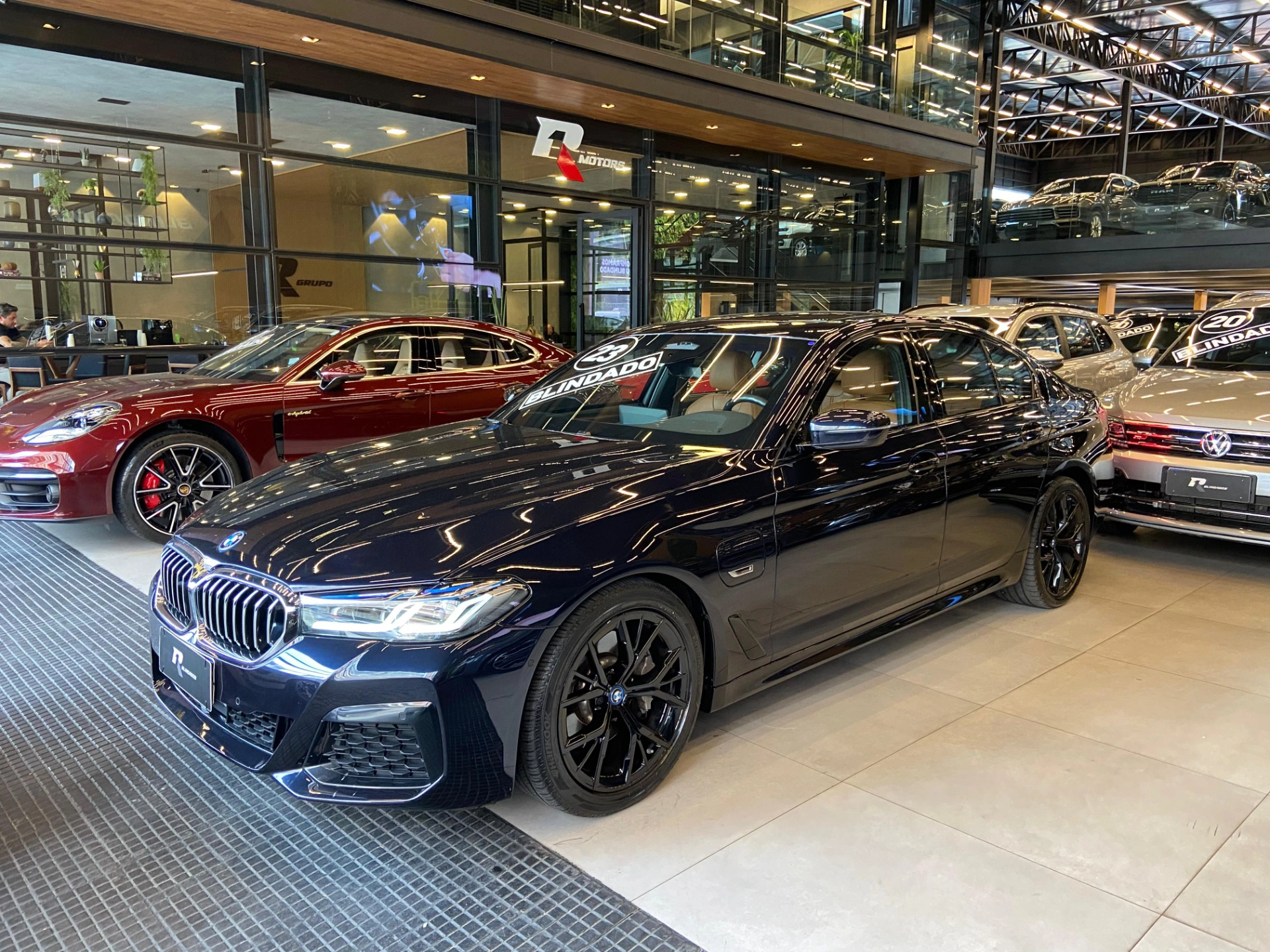 bmw 530E 2.0 16V TWINPOWER HÍBRIDO M SPORT AUTOMÁTICO 2023