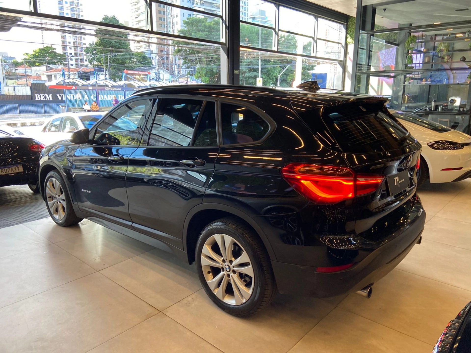 bmw X1 2.0 16V TURBO ACTIVEFLEX SDRIVE20I X-LINE 4P AUTOMÁTICO 2017