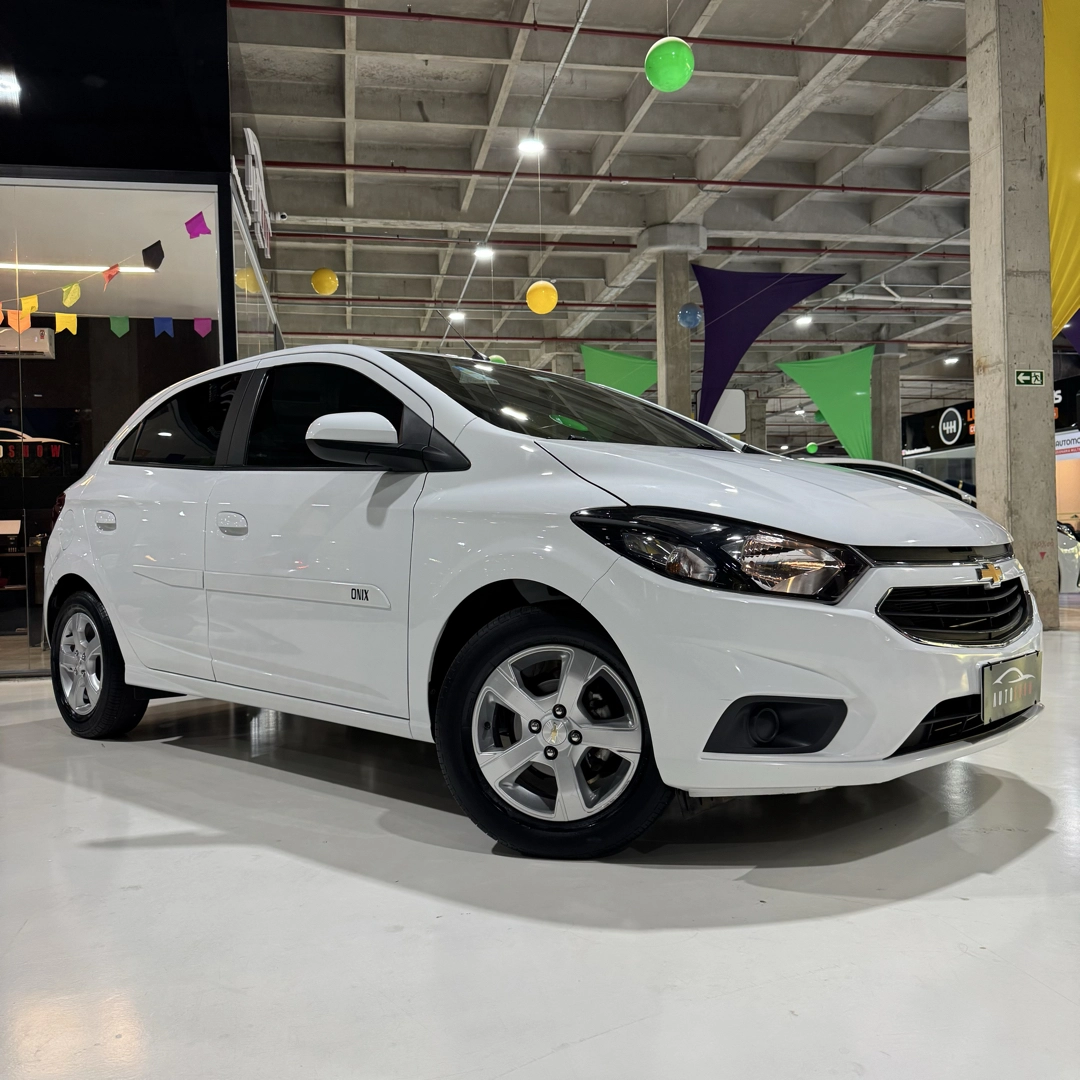 CHEVROLET ONIX 1.4 MPFI LT 8V FLEX 4P AUTOMÁTICO