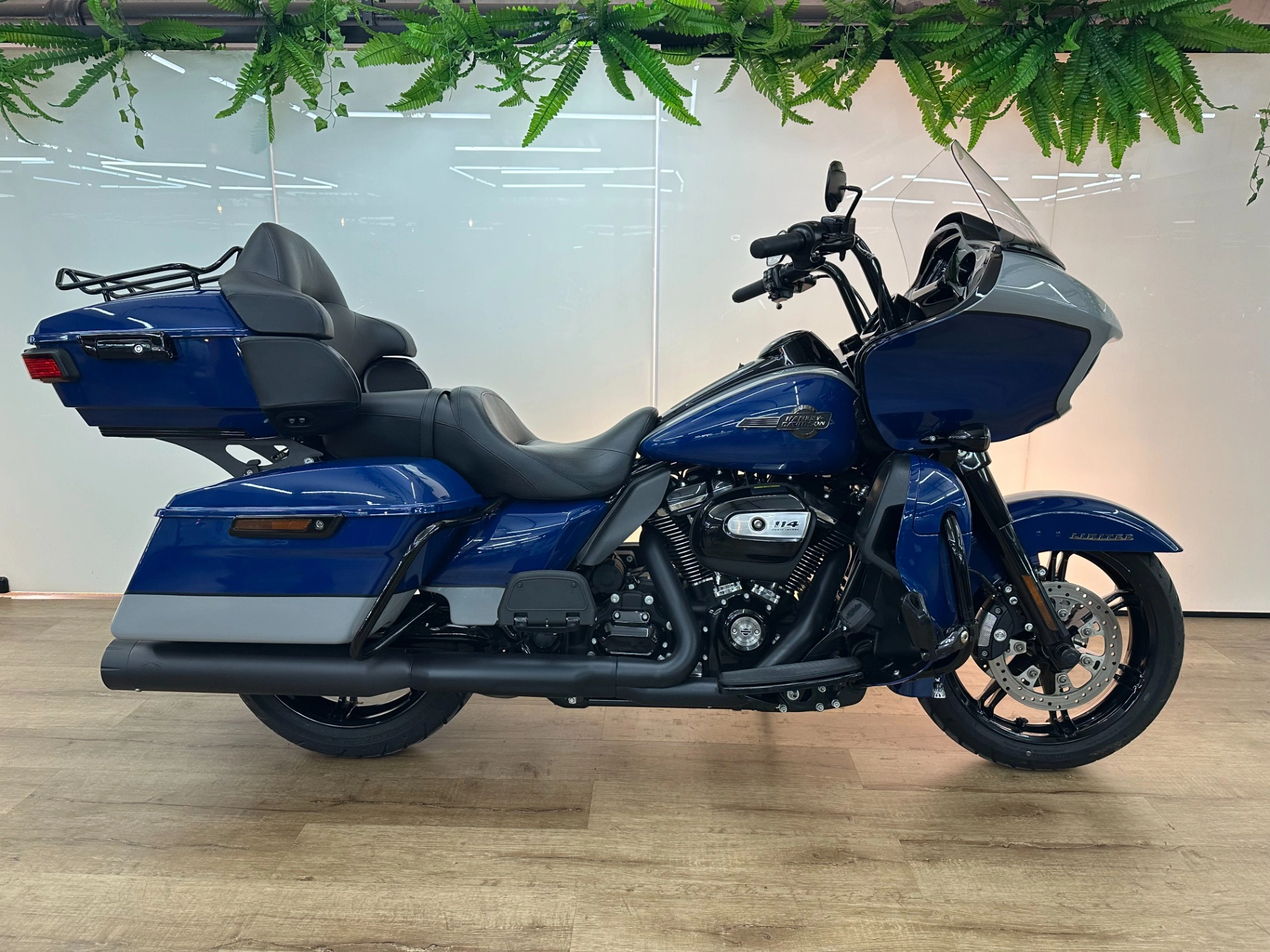 HARLEY-DAVIDSON ROAD GLIDE LIMITED Touring