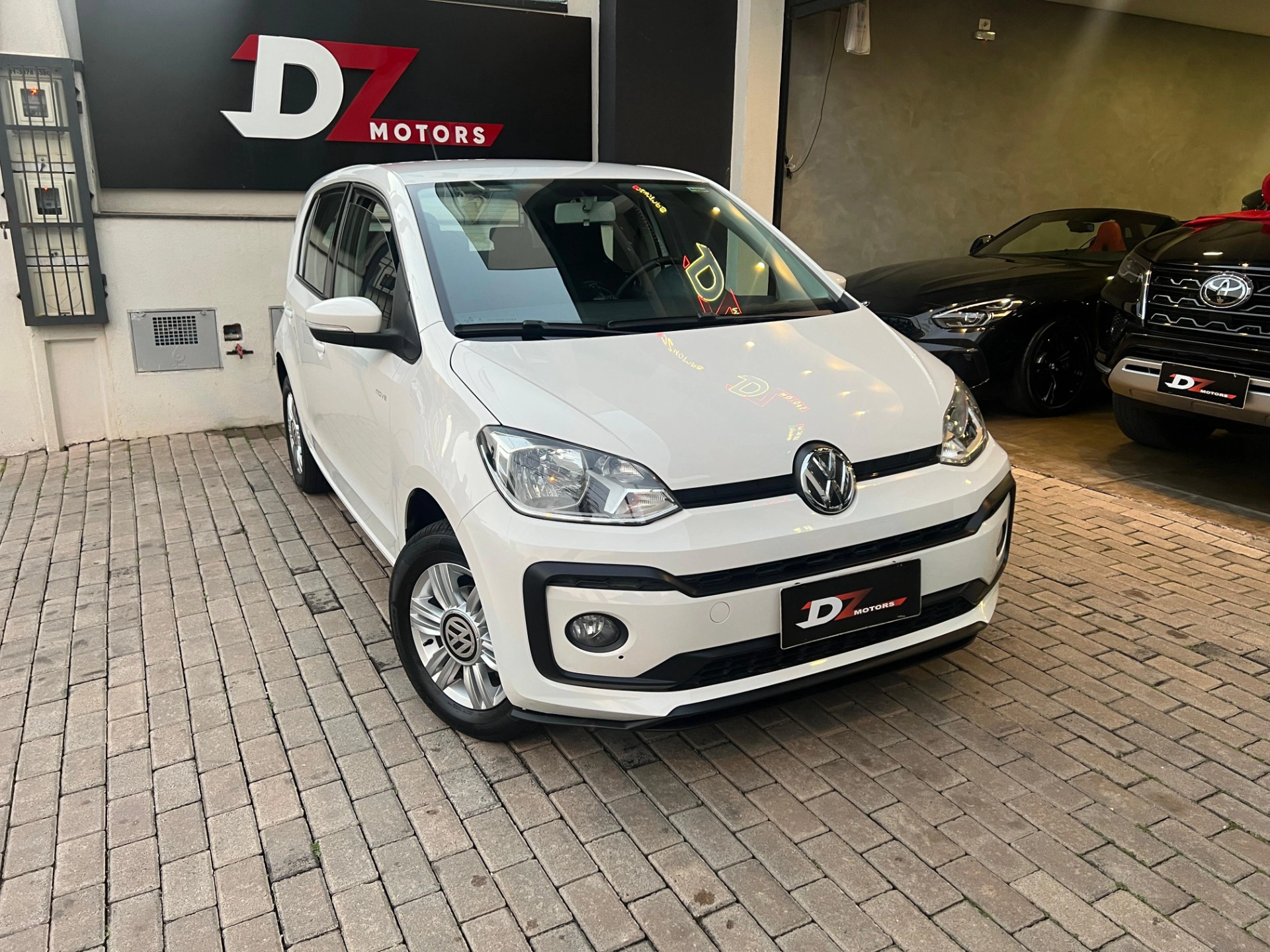 VOLKSWAGEN UP 1.0 MPI MOVE UP 12V FLEX 4P MANUAL