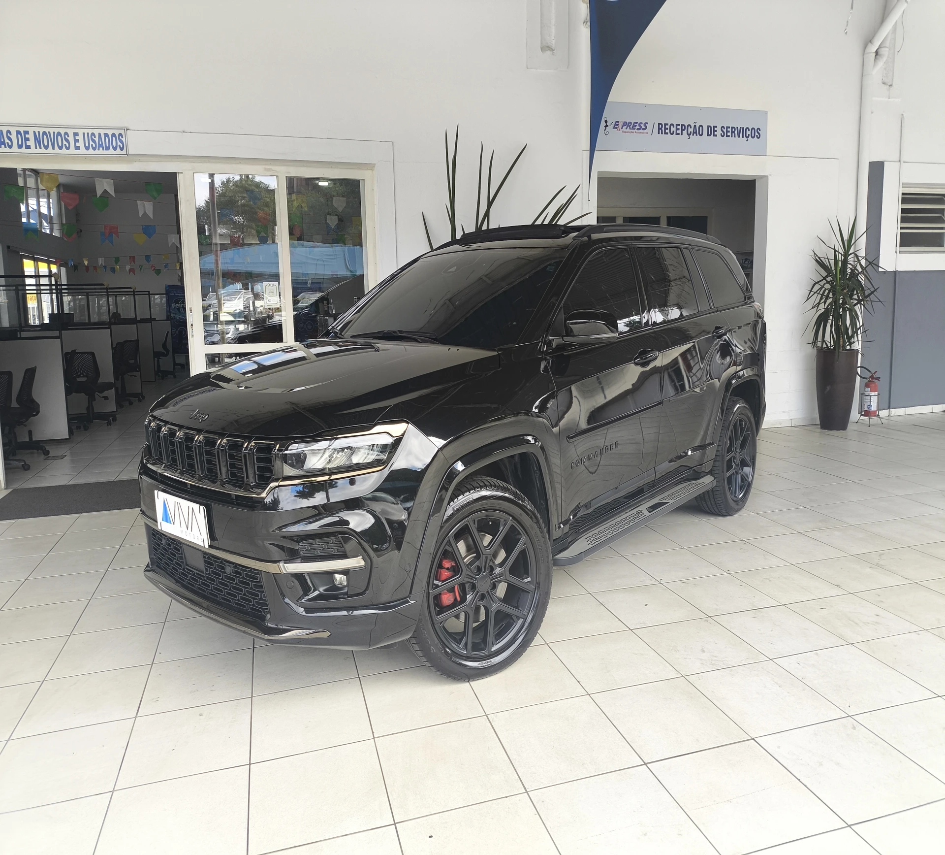 JEEP COMMANDER 2.0 HURRICANE 4 TURBO GASOLINA BLACKHAWK AT9