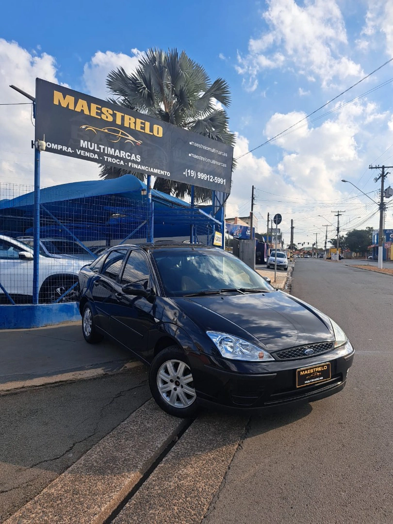 FORD FOCUS 1.6 GL SEDAN 8V FLEX 4P MANUAL