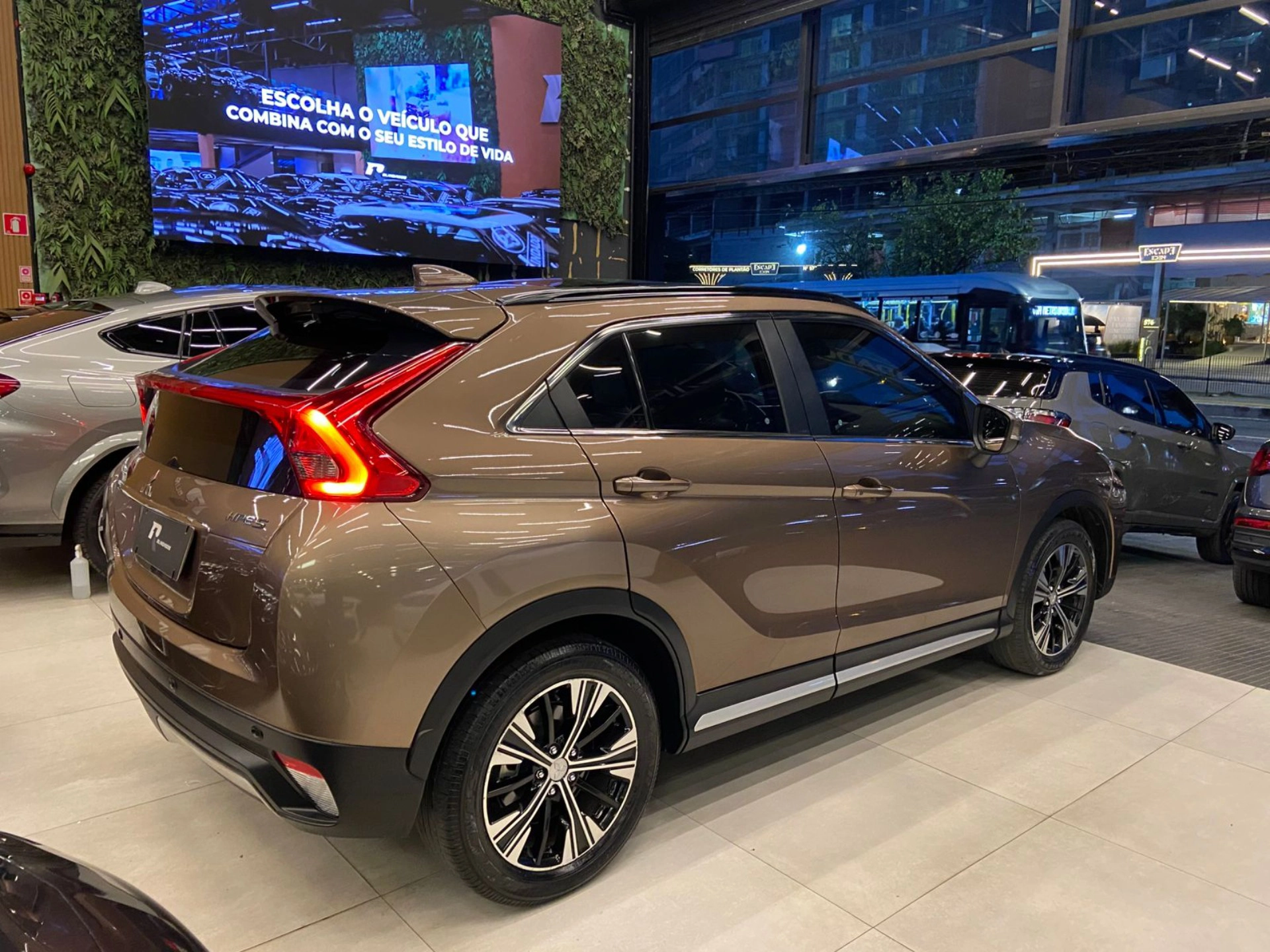 mitsubishi ECLIPSE CROSS 1.5 MIVEC TURBO GASOLINA HPE-S AWD CVT 2020