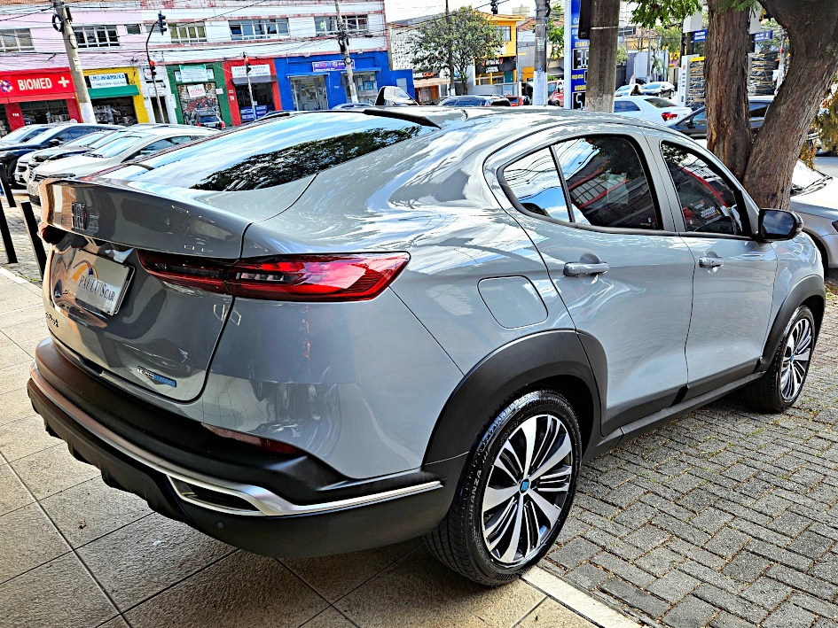 fiat FASTBACK 1.0 TURBO 200 HYBRID AUDACE CVT 2025